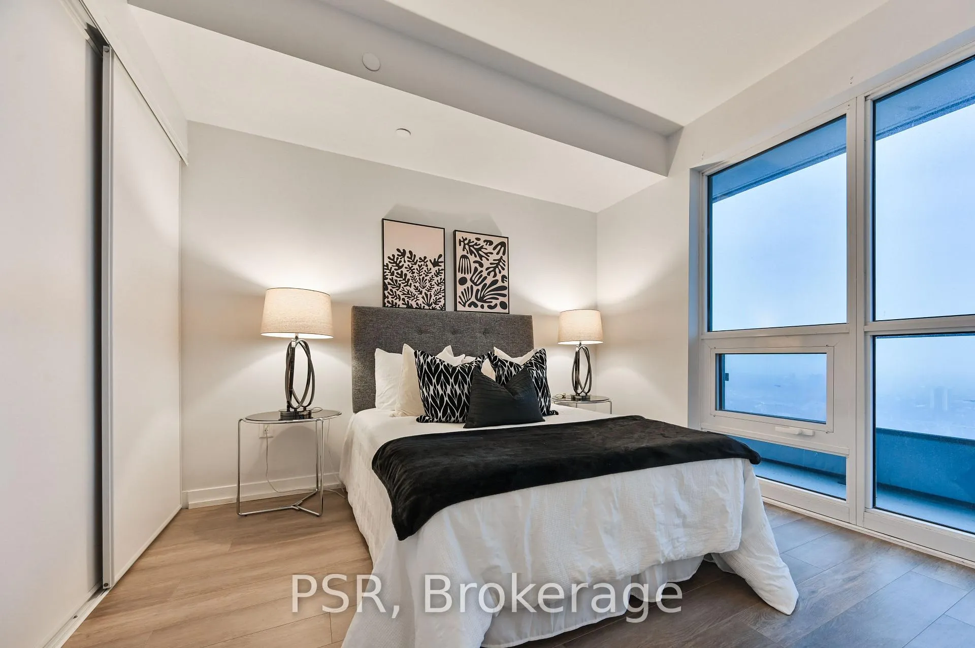 Photo 13 of Unit 4409, 395 Bloor Street E, Toronto, North St. James Town — HOMEH
