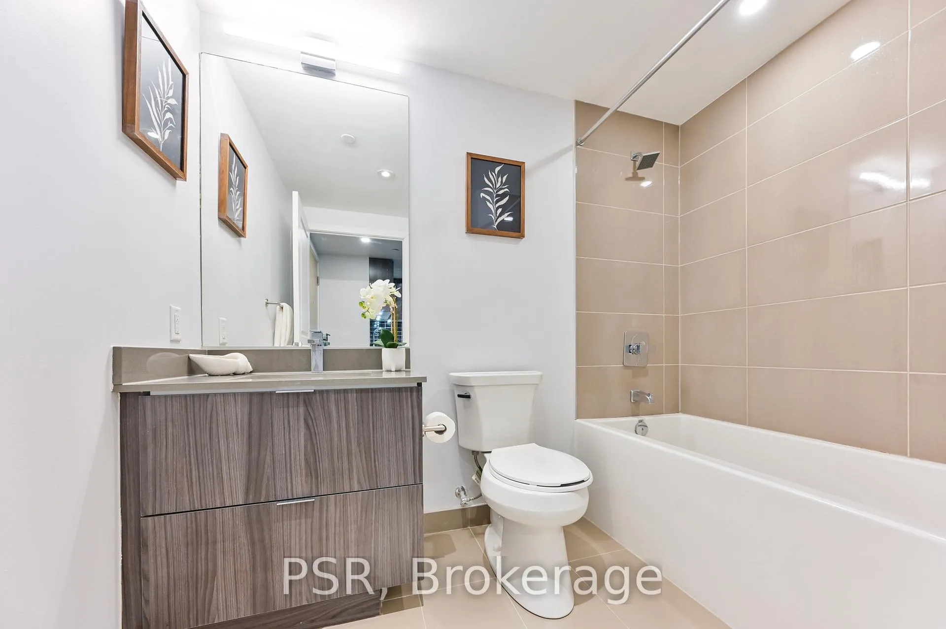 Photo 15 of Unit 4409, 395 Bloor Street E, Toronto, North St. James Town — HOMEH
