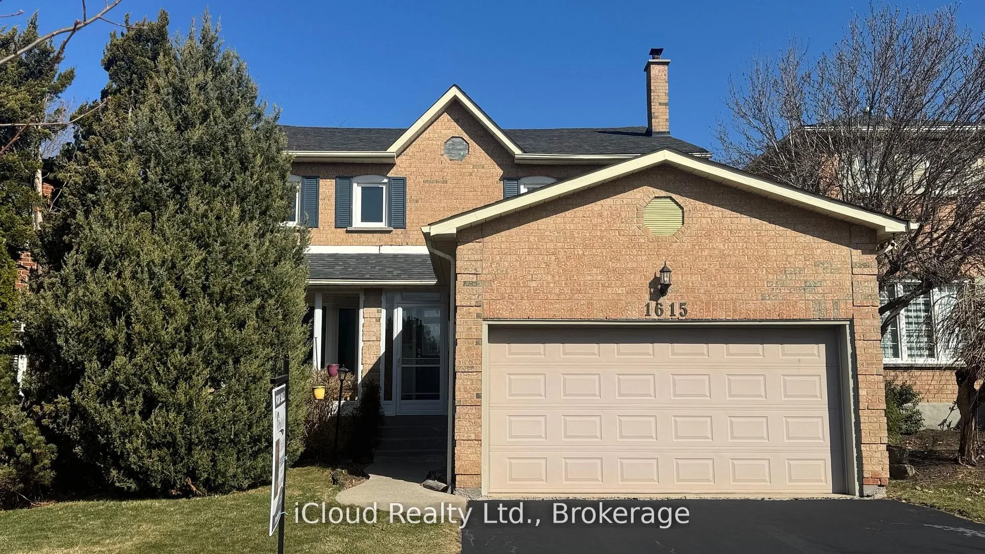 Front of 1615 Sir Monty's Drive