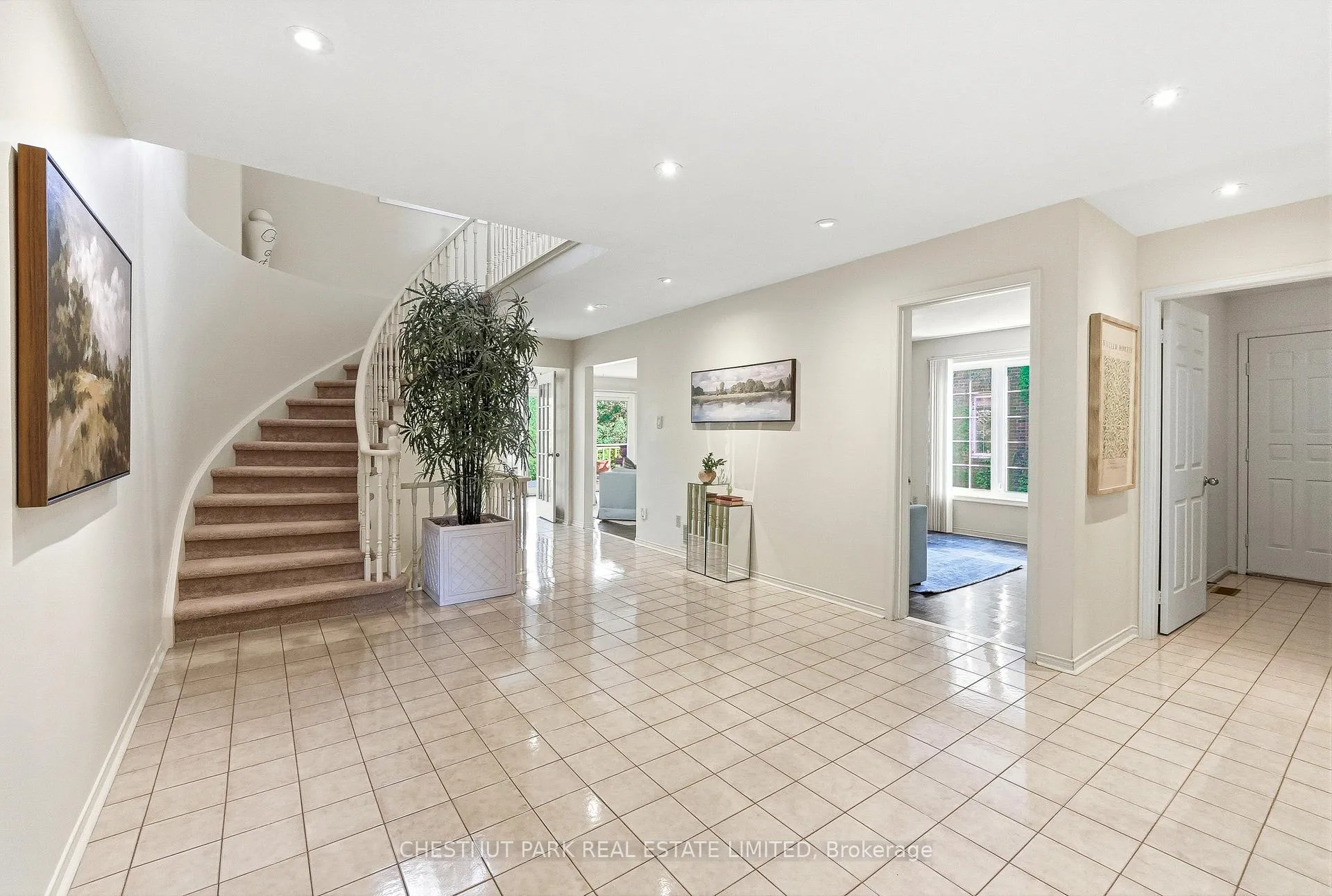 Photo 3 of 51 Crooked Stick Road, Vaughan, Glen Shields — HOMEH