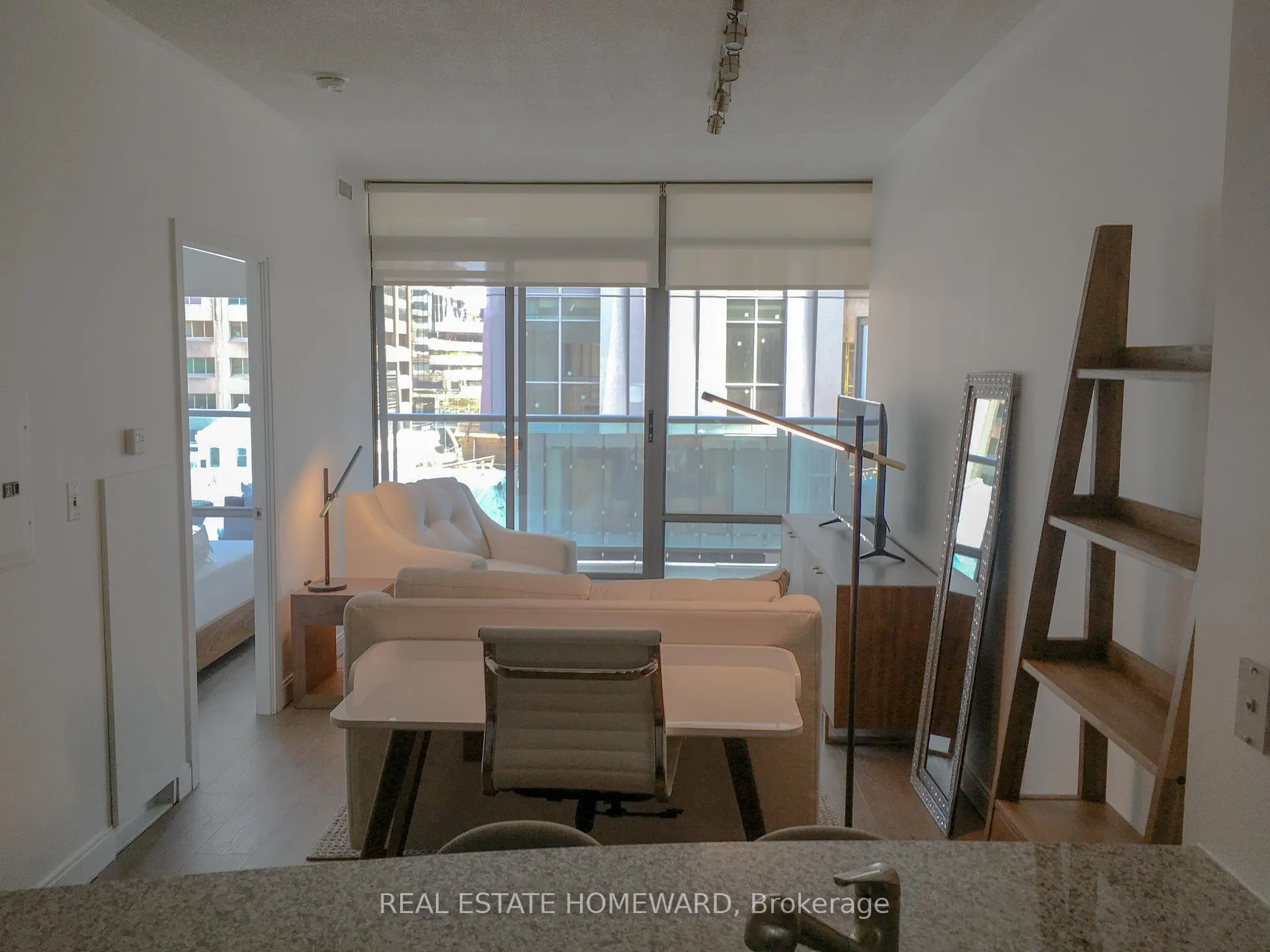 Front of Unit 603, 18 Yorkville Avenue