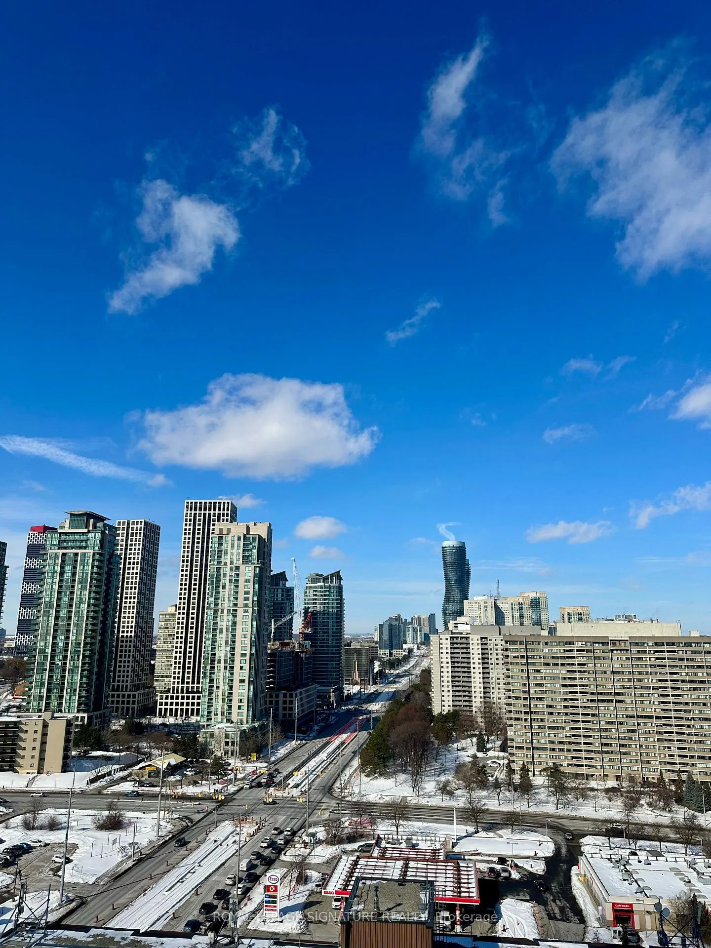 Photo 11 of Unit 1705, 1 Fairview Road E, Mississauga, Mississauga Valleys — HOMEH
