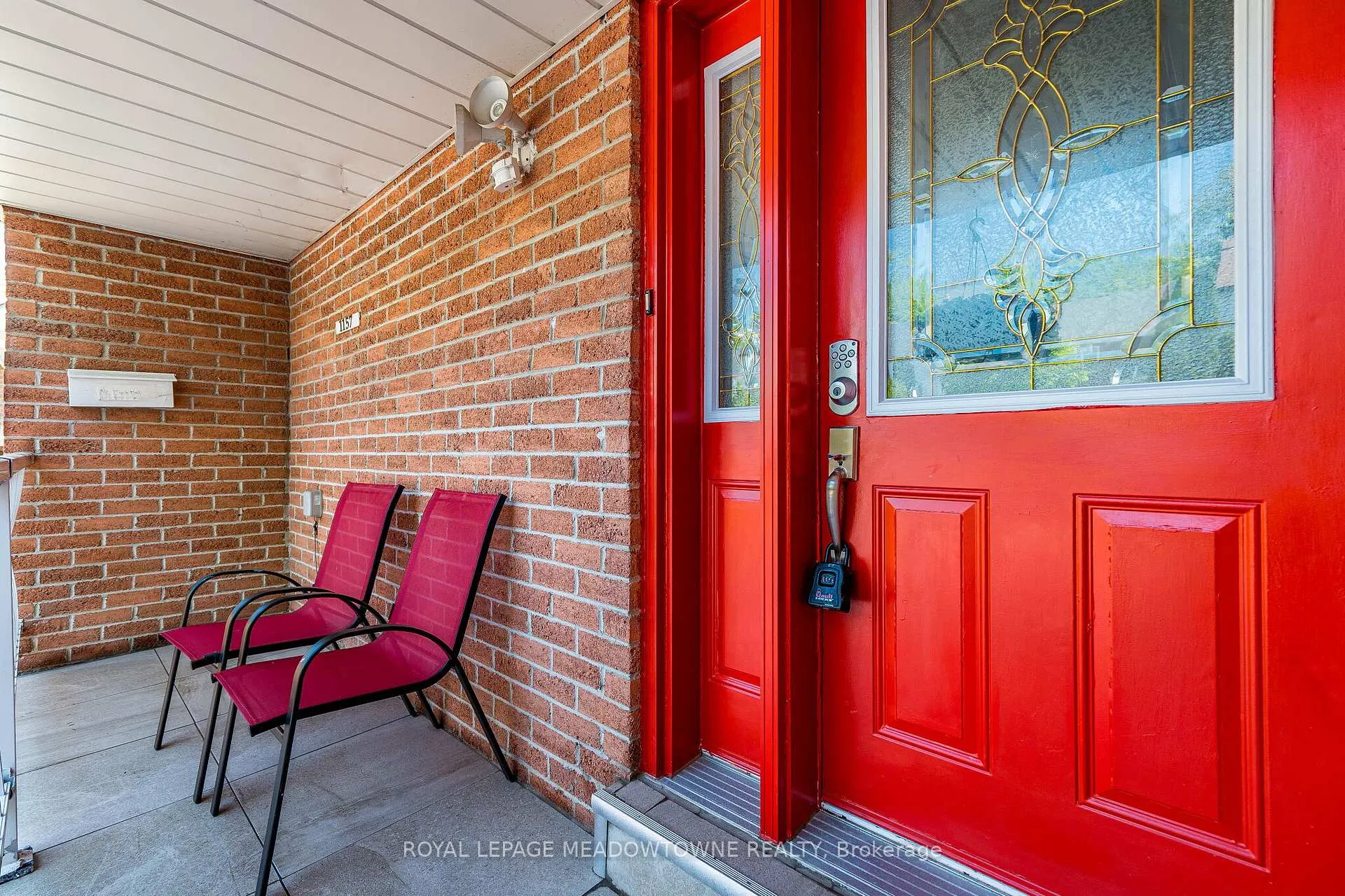 Photo 5 of 1157 Kos Boulevard, Mississauga, Lorne Park — HOMEH