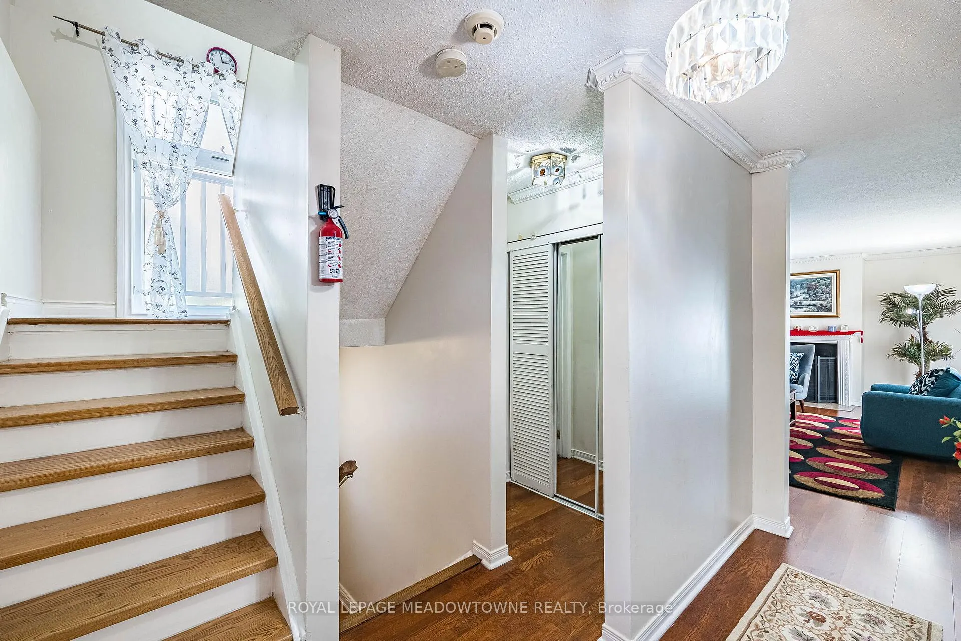 Photo 8 of 1157 Kos Boulevard, Mississauga, Lorne Park — HOMEH