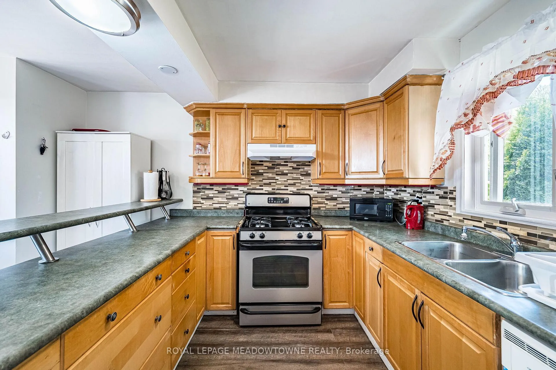 Photo 17 of 1157 Kos Boulevard, Mississauga, Lorne Park — HOMEH
