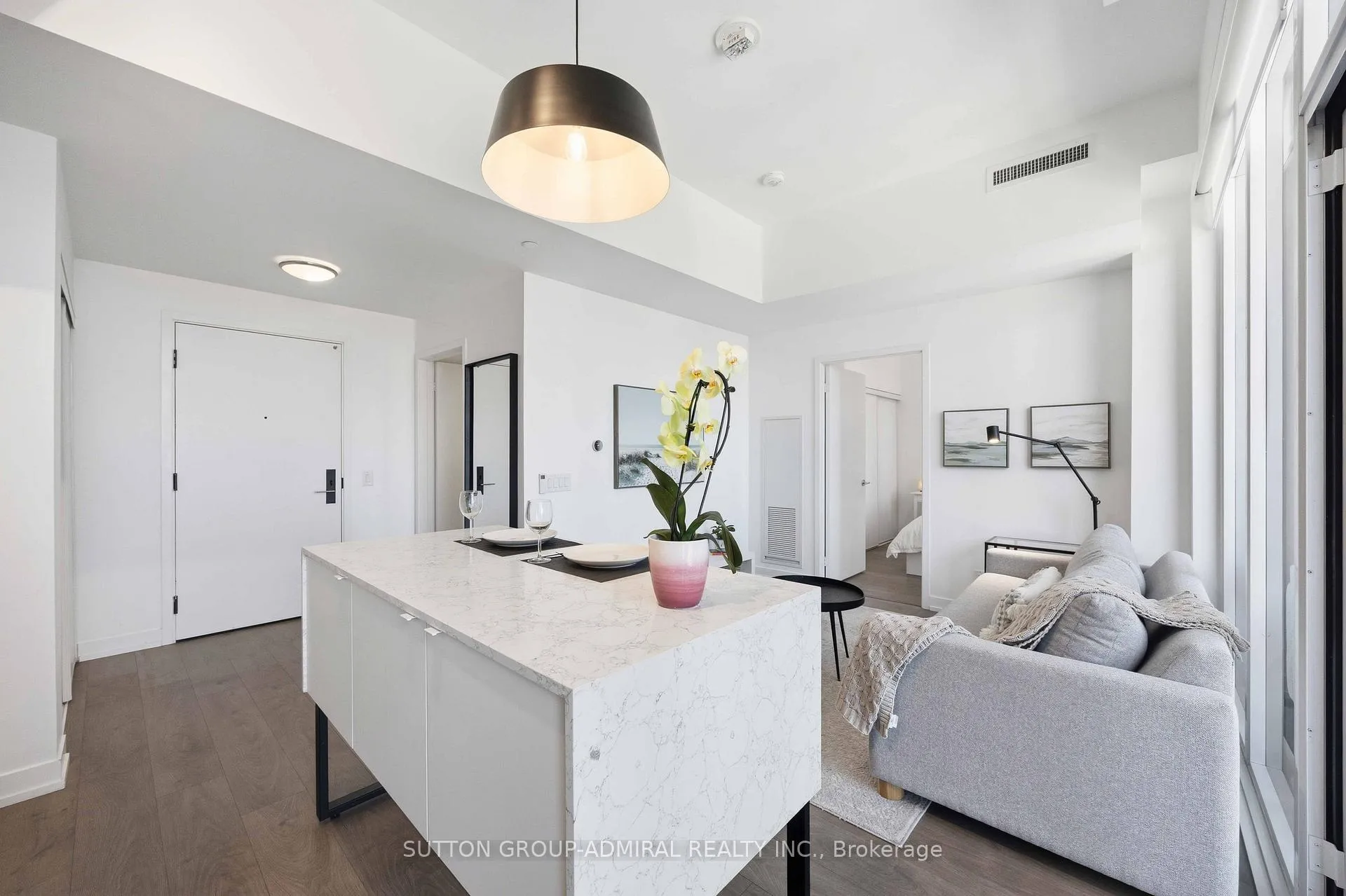 Photo 9 of Unit 902, 270 Dufferin Street, Toronto, South Parkdale — HOMEH