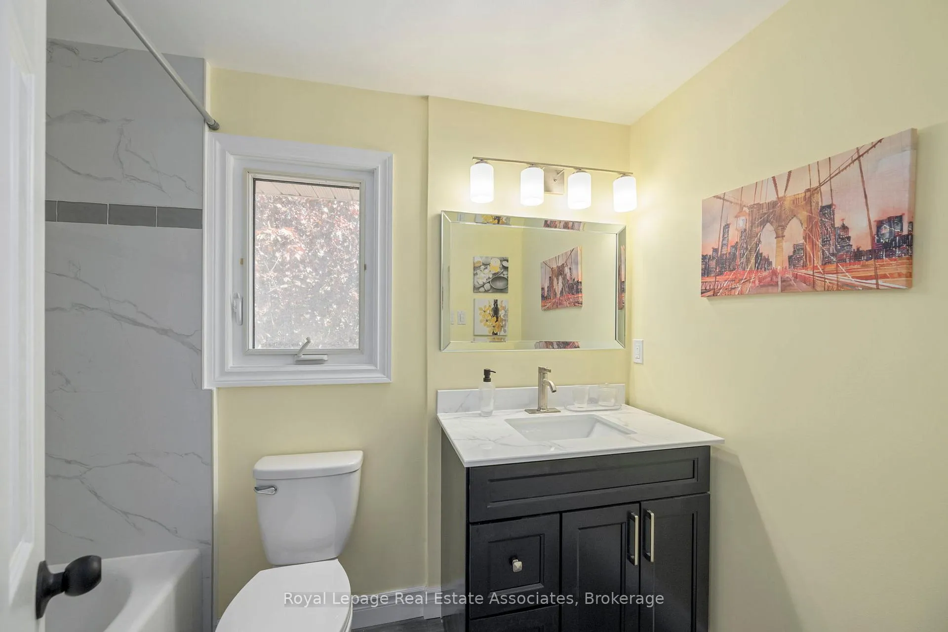 Photo 21 of 160 Conway Drive, London, South X — HOMEH
