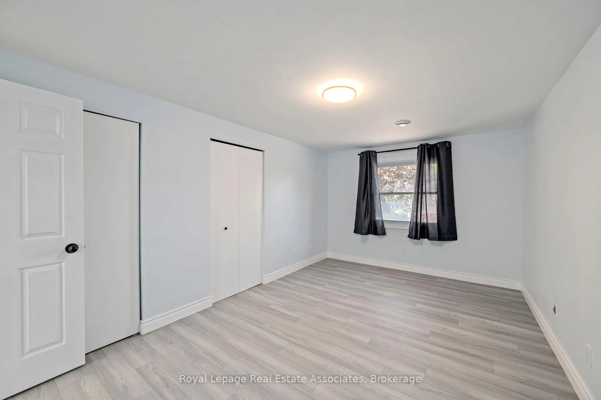 Photo 26 of 160 Conway Drive, London, South X — HOMEH