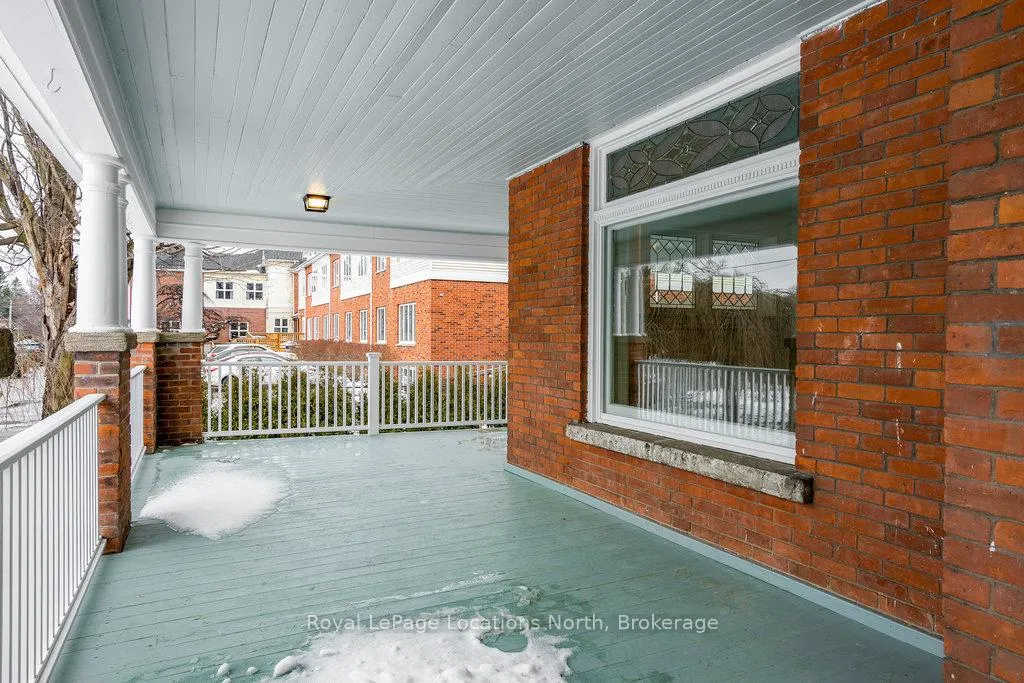 Photo 2 of Unit 1, 20 Alice Street E, Blue Mountains — HOMEH