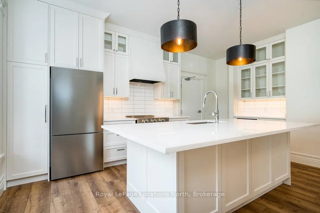 Photo 8 of Unit 1, 20 Alice Street E, Blue Mountains — HOMEH