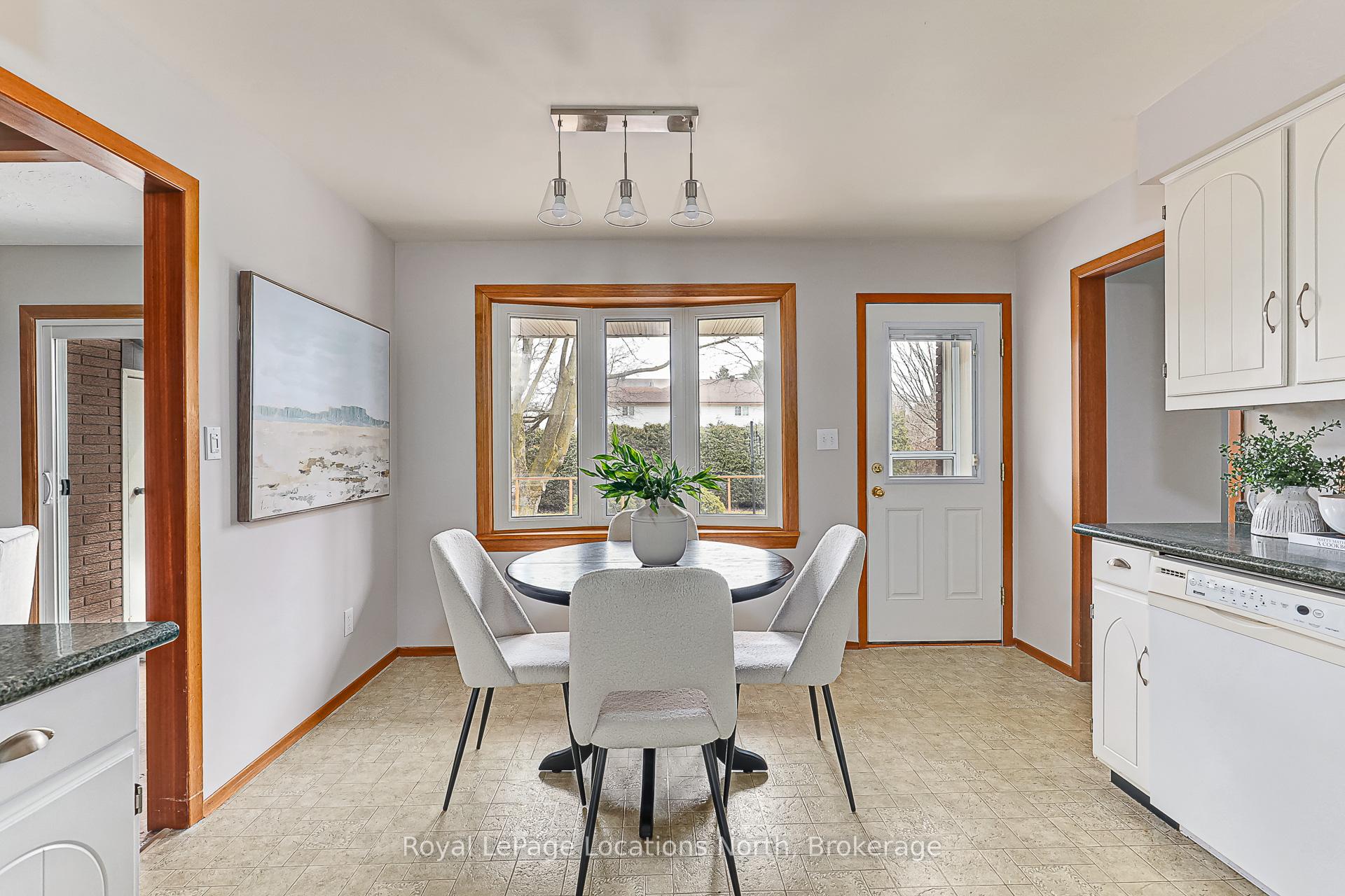 Photo 6 of 54 Townley Street, Clearview, Nottawa — HOMEH