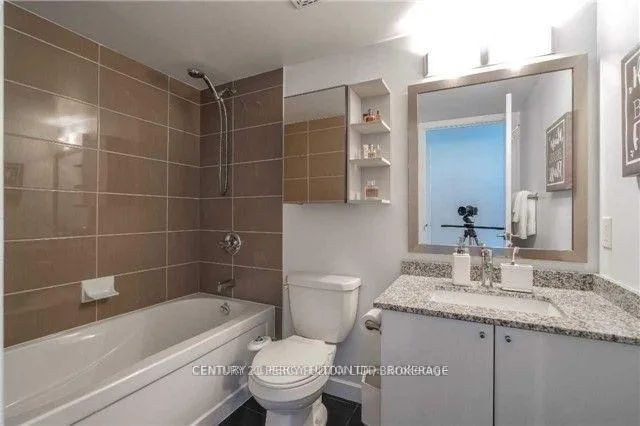 Photo 5 of Unit 1204, 33 Bay Street, Toronto, Waterfront Communities — HOMEH