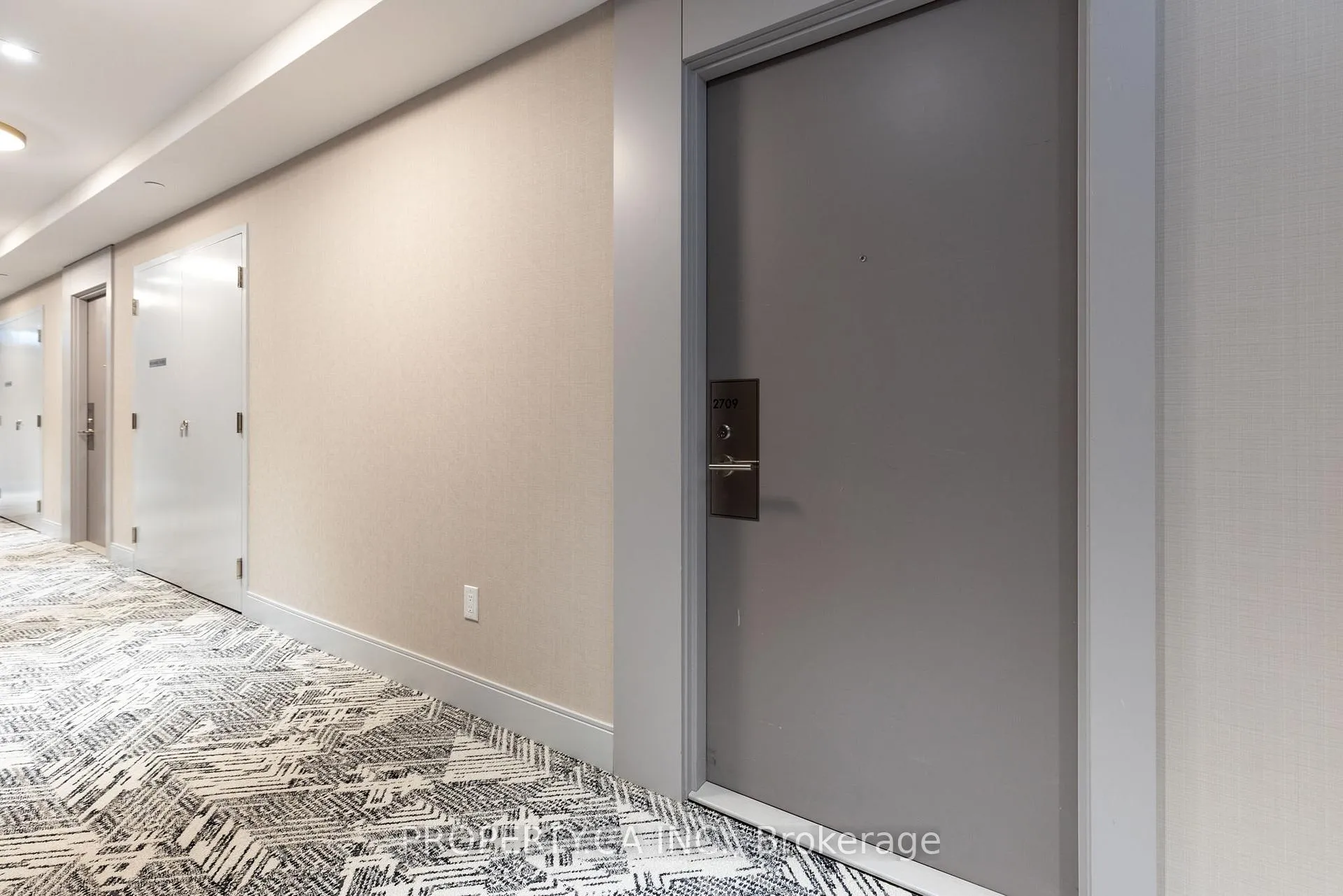 Photo 3 of Unit 2709, 8 Widmer Street, Toronto, Waterfront Communities — HOMEH