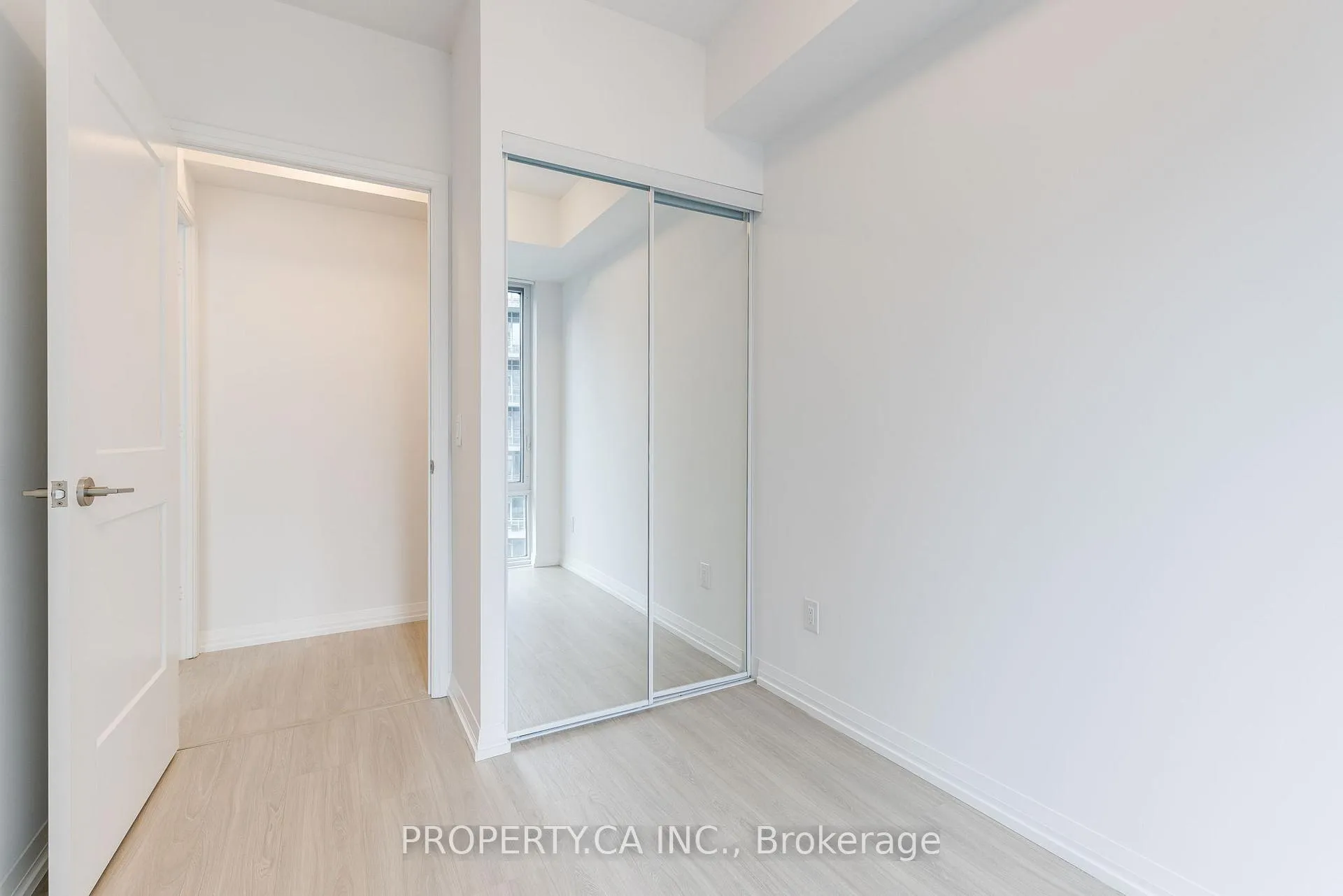 Photo 13 of Unit 2709, 8 Widmer Street, Toronto, Waterfront Communities — HOMEH