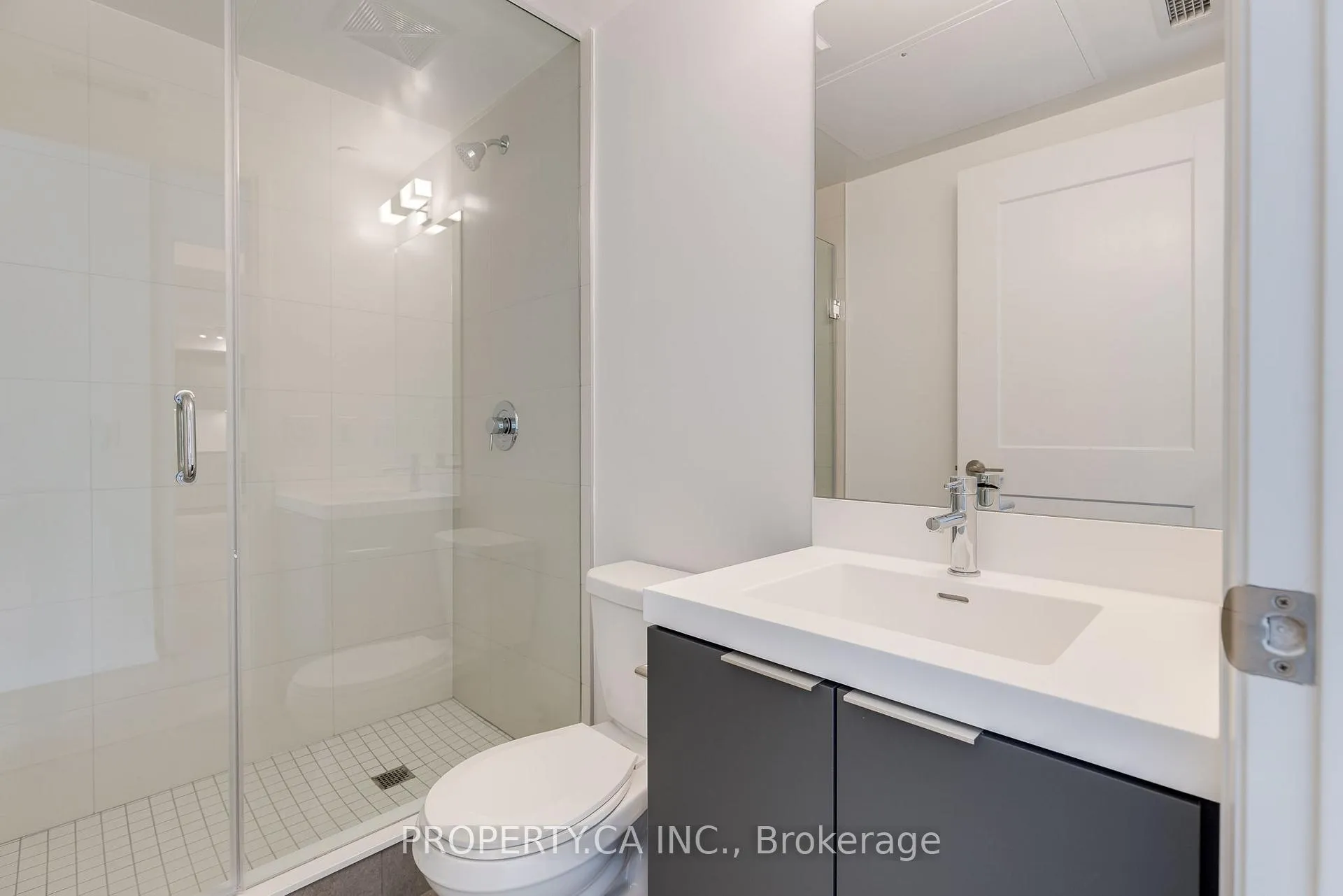 Photo 17 of Unit 2709, 8 Widmer Street, Toronto, Waterfront Communities — HOMEH
