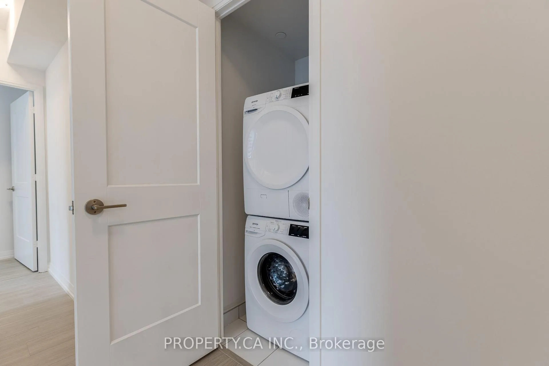 Photo 18 of Unit 2709, 8 Widmer Street, Toronto, Waterfront Communities — HOMEH