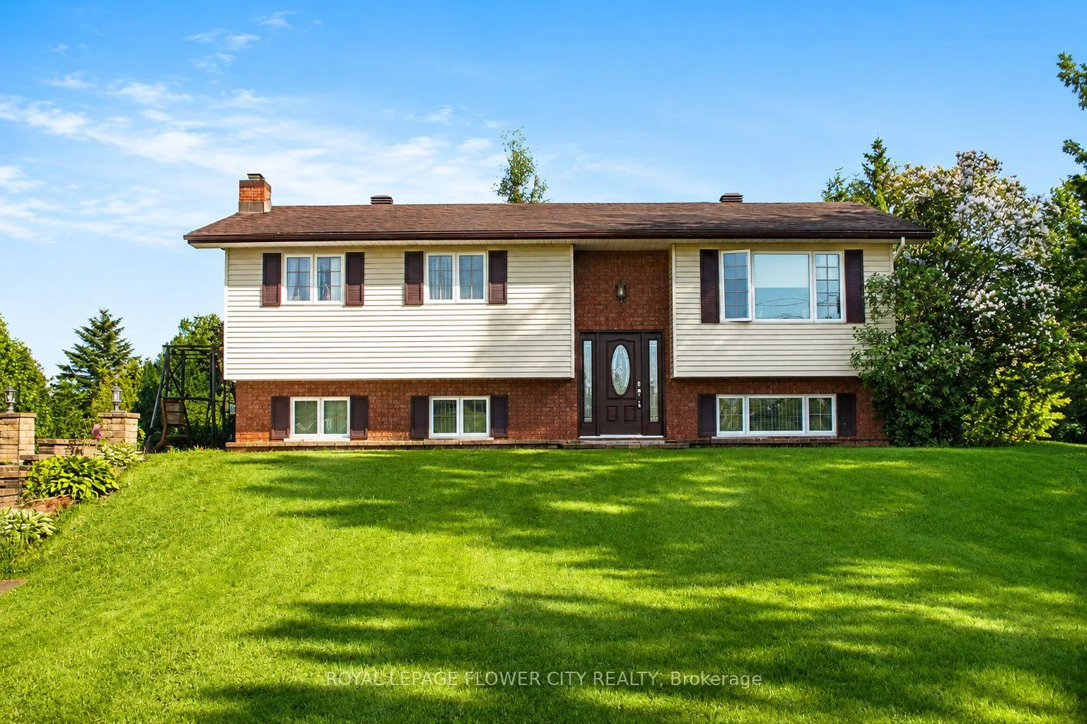 Front of 18528 Paragon Road