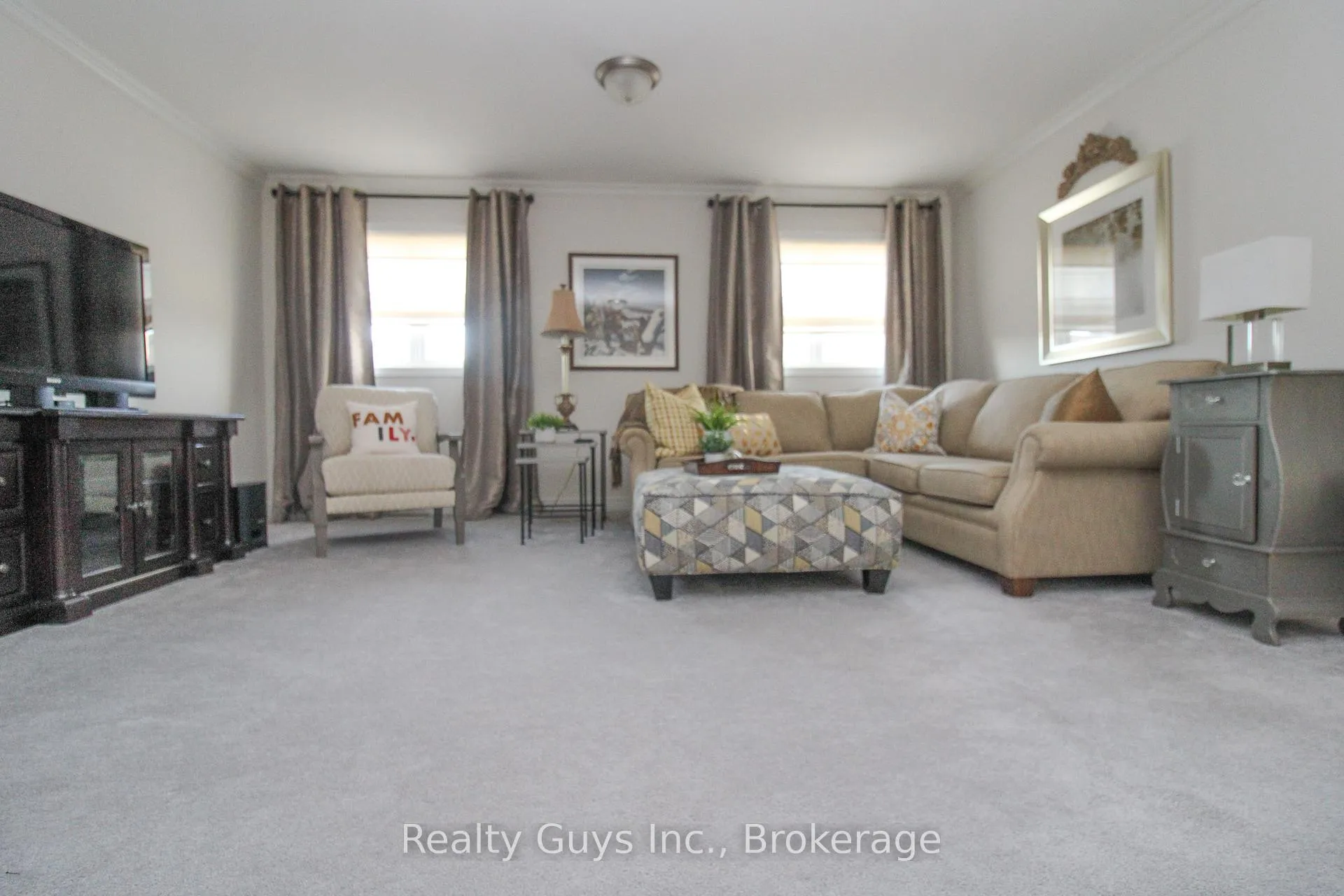 Photo 36 of 570 Grange Way, Peterborough, Northcrest Ward 5 — HOMEH