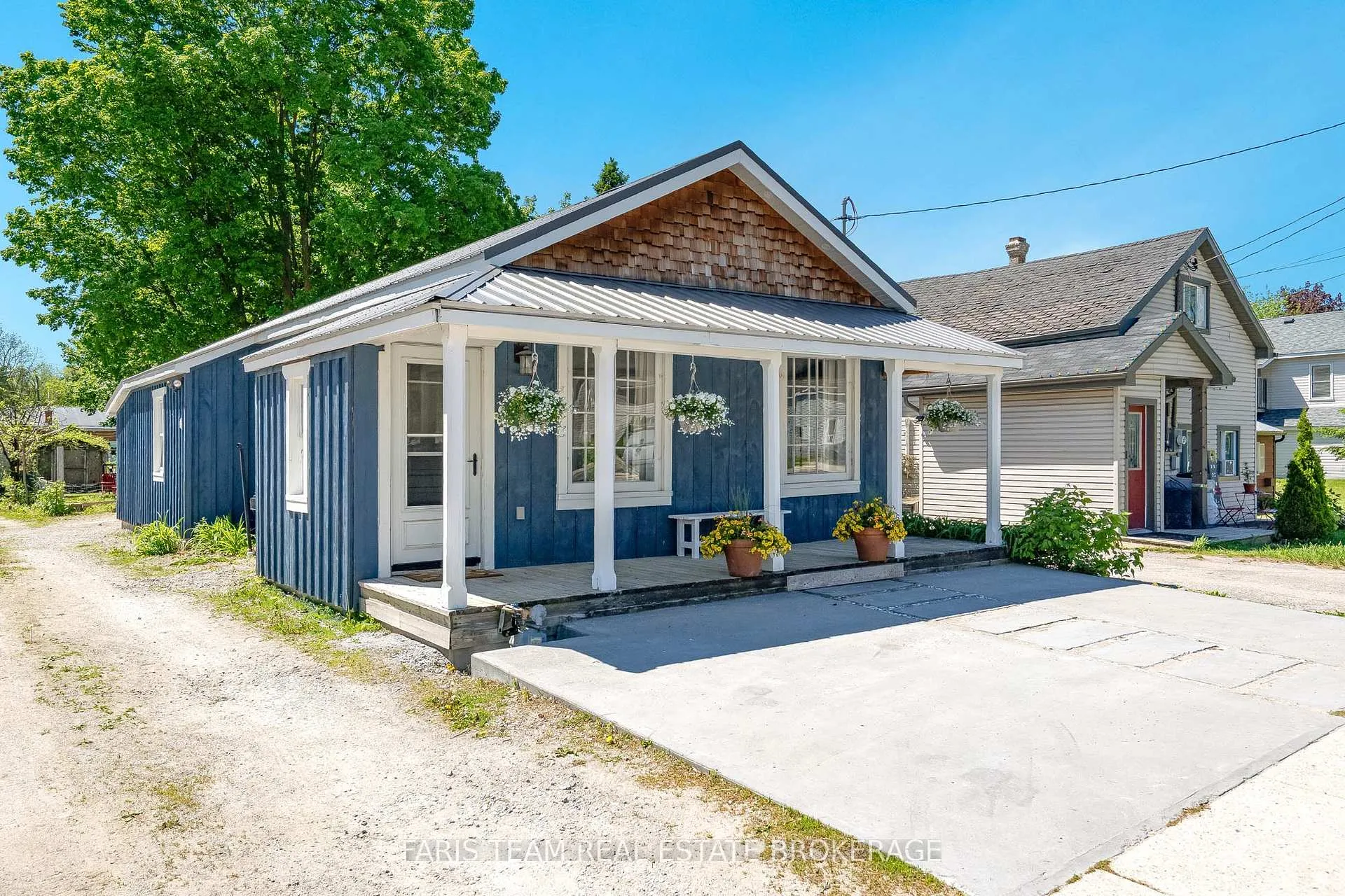 Photo 3 of 4182 County Road 124, Clearview, Nottawa — HOMEH