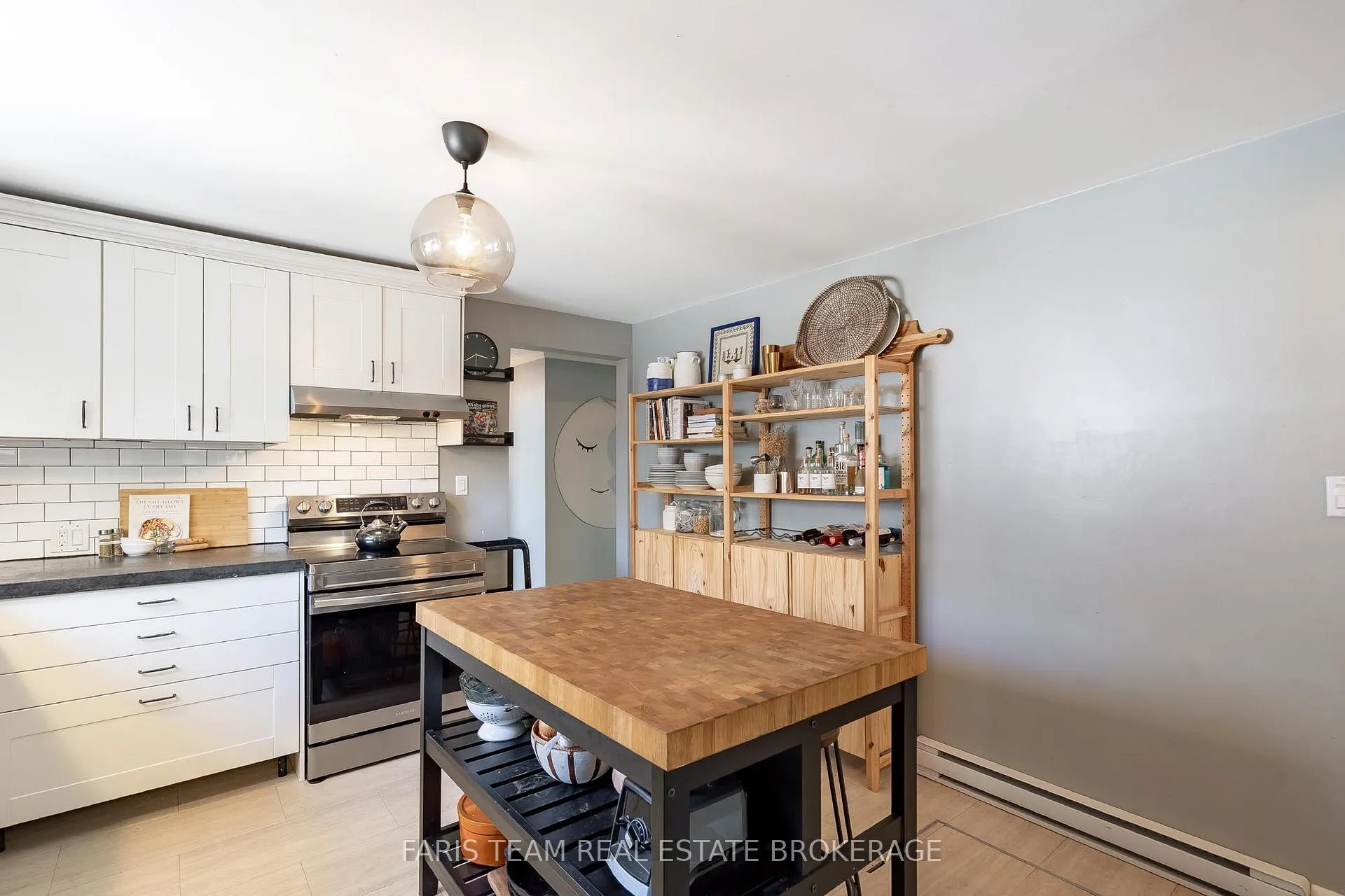 Photo 6 of 4182 County Road 124, Clearview, Nottawa — HOMEH