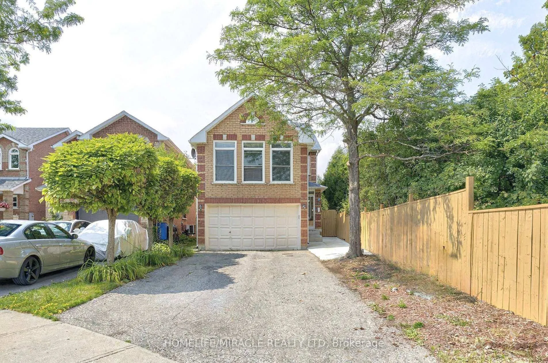 Photo 1 of 45 Sunley Crescent, Brampton, Fletcher's West — HOMEH