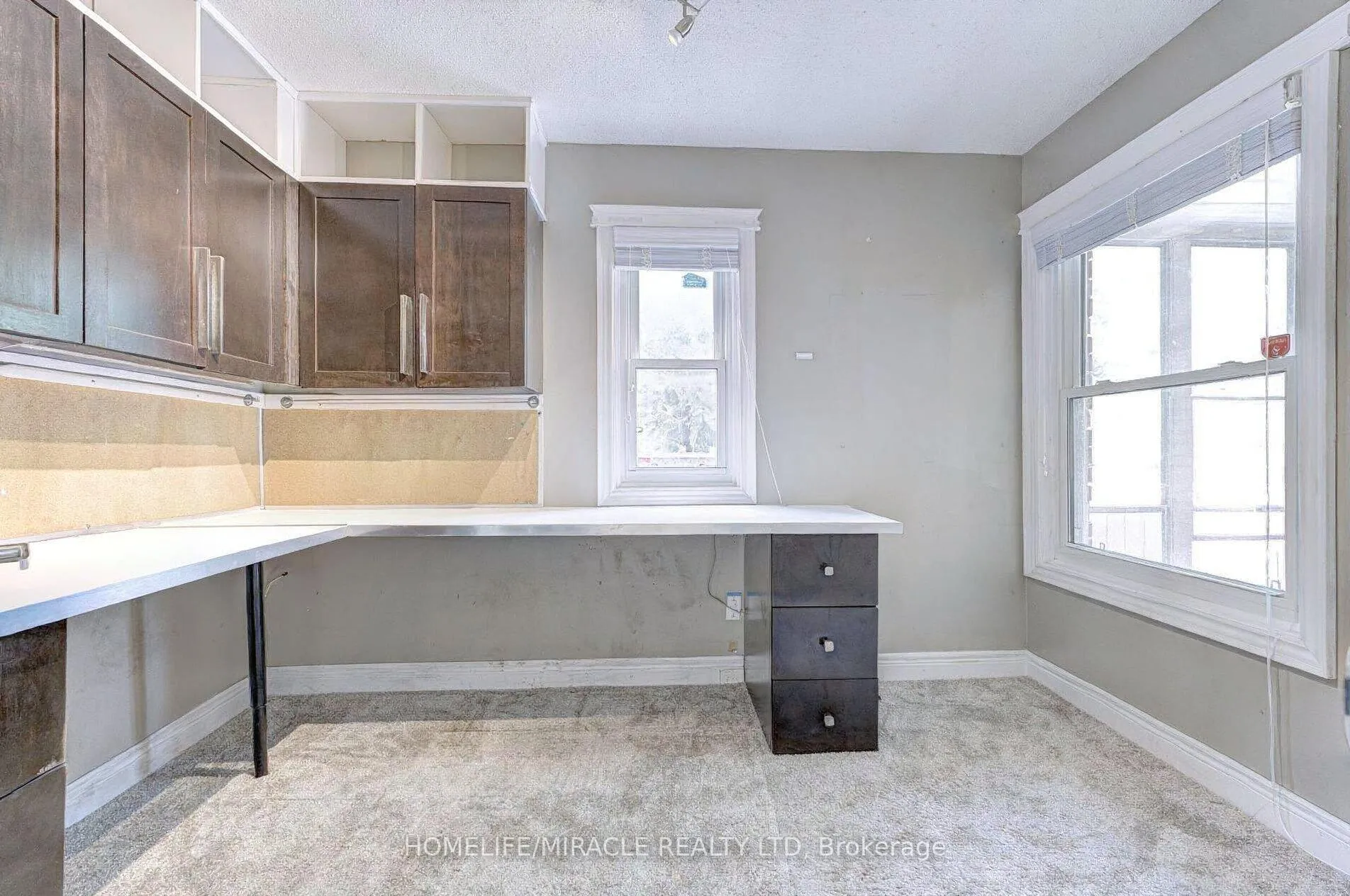 Photo 15 of 45 Sunley Crescent, Brampton, Fletcher's West — HOMEH