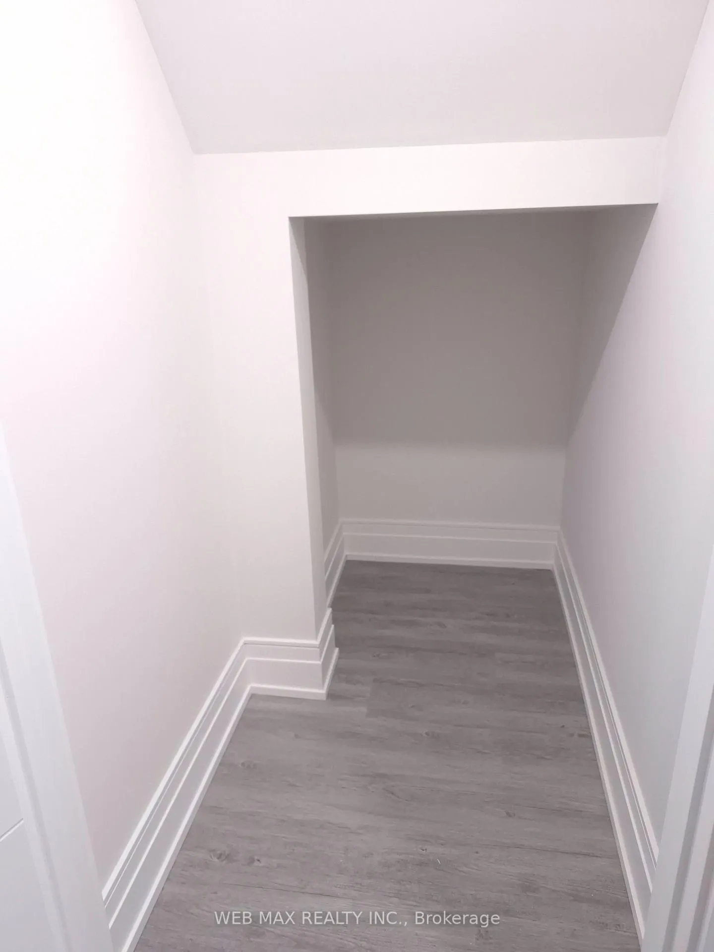 Photo 6 of Unit Bsmt, 4 Porter Crescent, Scarborough, Dorset Park — HOMEH