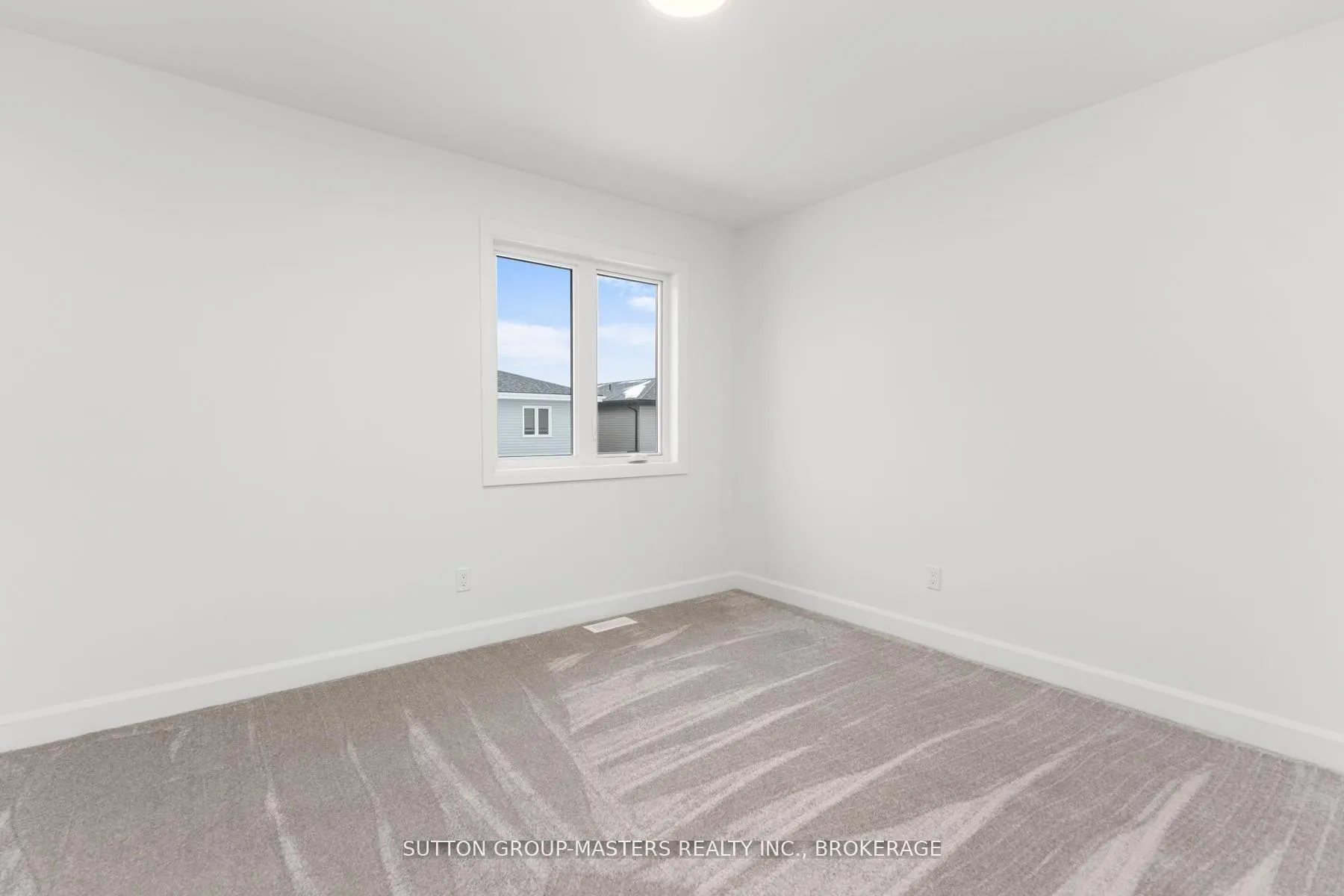 Photo 21 of 212 Superior Drive, Loyalist, Amherstview — HOMEH