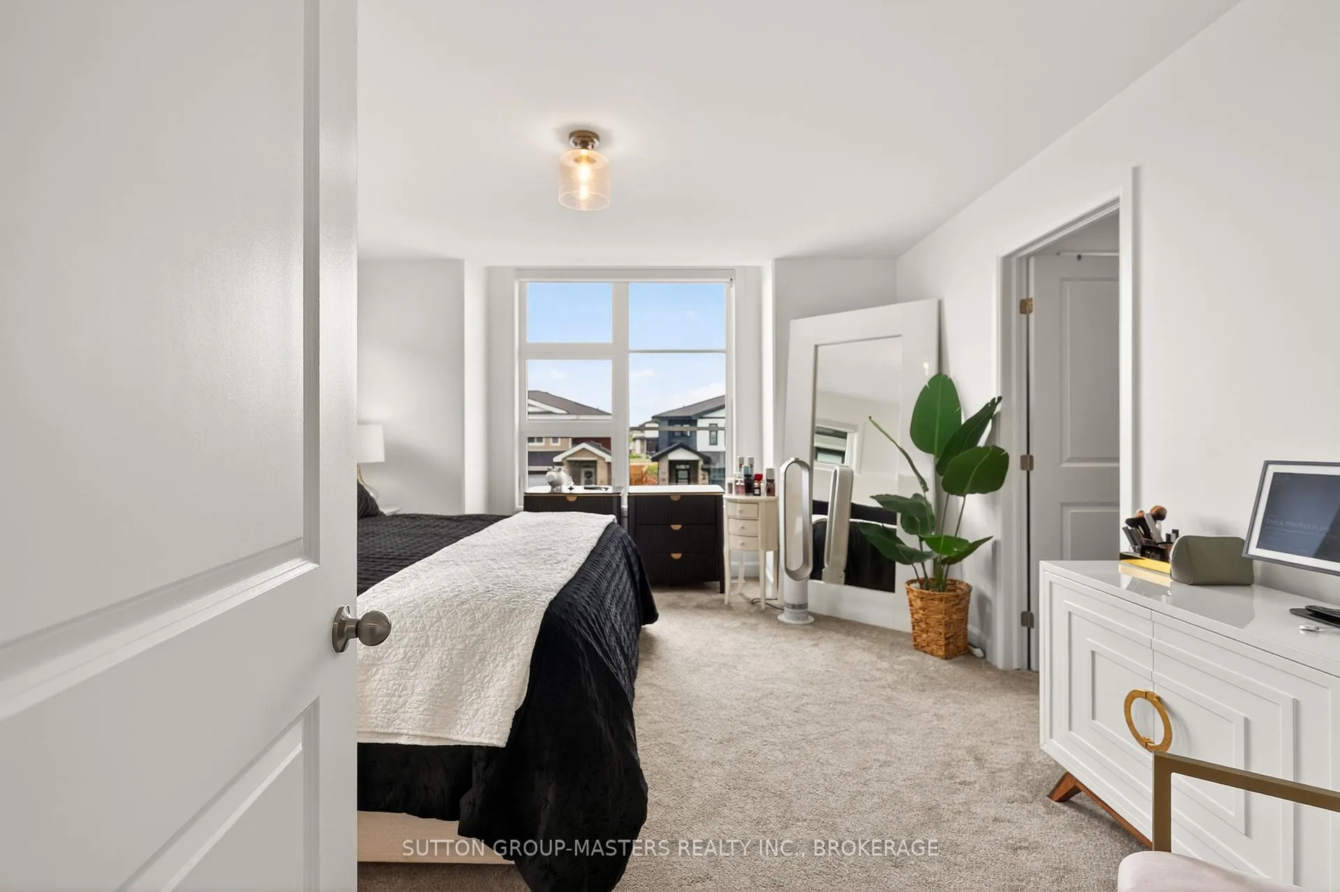 Photo 25 of 212 Superior Drive, Loyalist, Amherstview — HOMEH