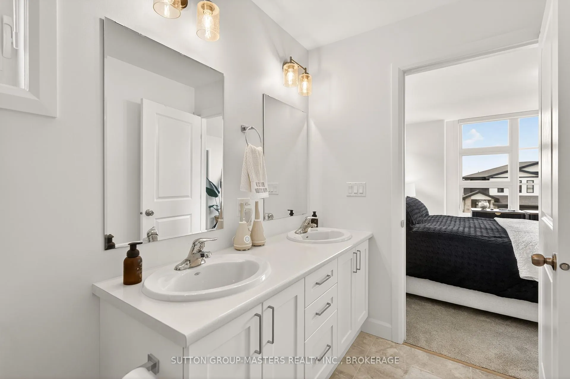 Photo 31 of 212 Superior Drive, Loyalist, Amherstview — HOMEH