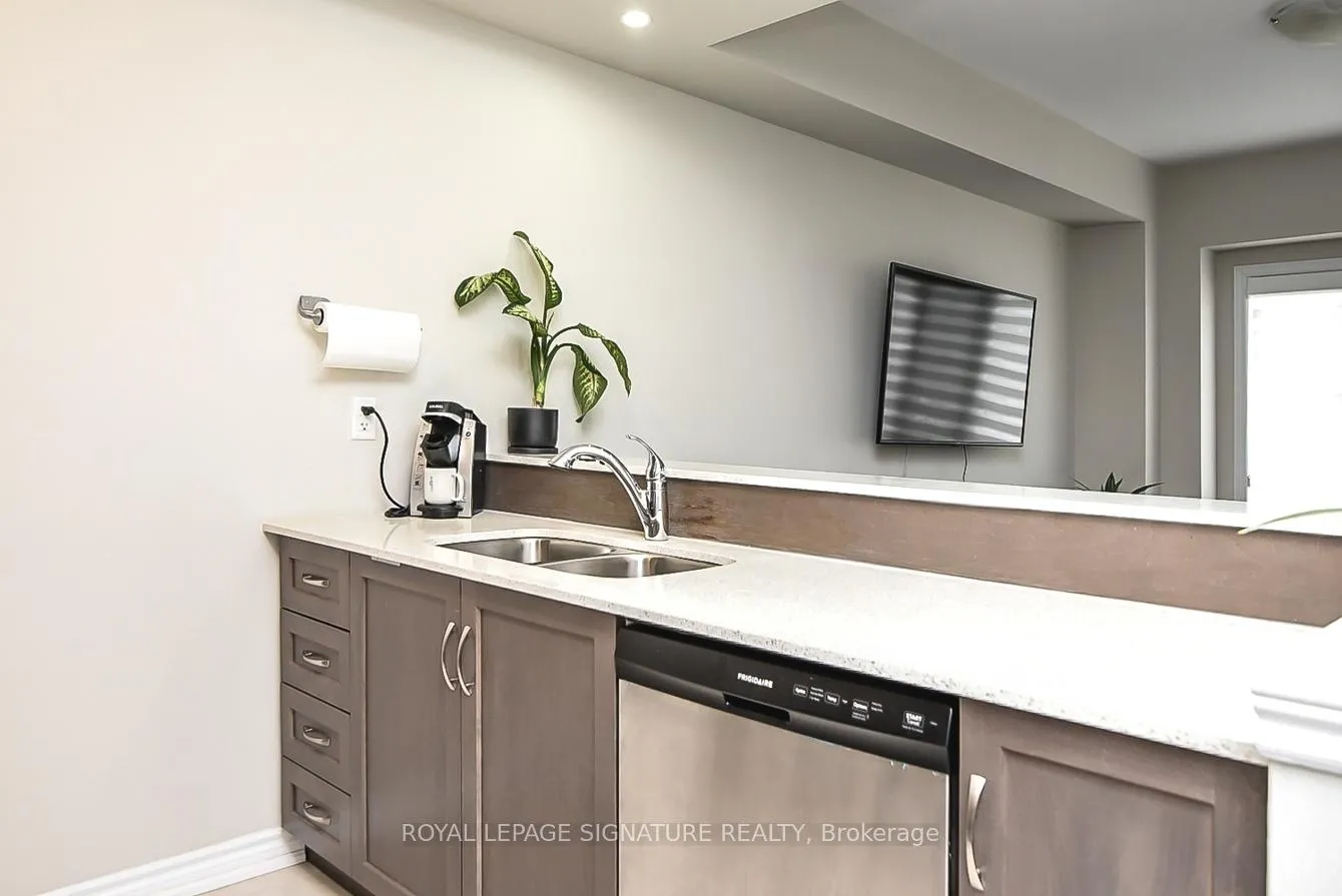 Photo 10 of Unit 53, 377 Glancaster Road, Hamilton, Ancaster — HOMEH