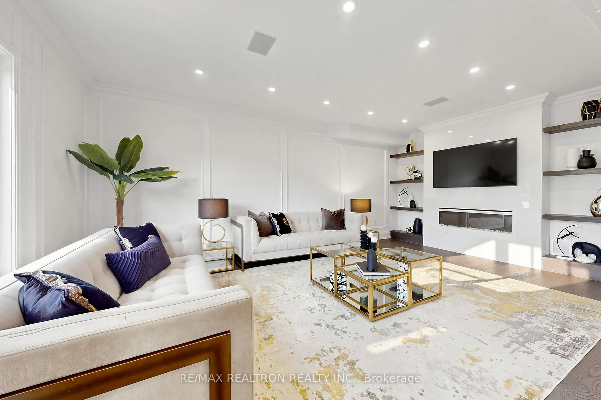 Photo 11 of 24 Drummond Drive, Vaughan, Maple — HOMEH