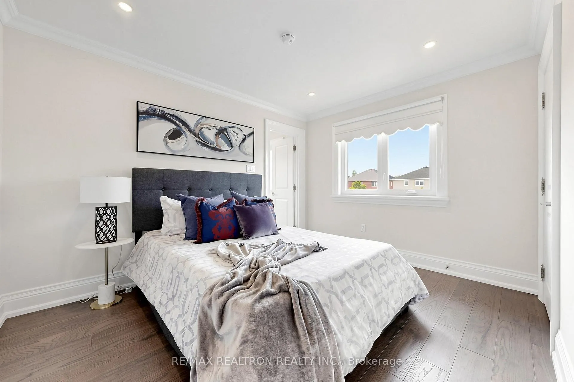 Photo 34 of 24 Drummond Drive, Vaughan, Maple — HOMEH