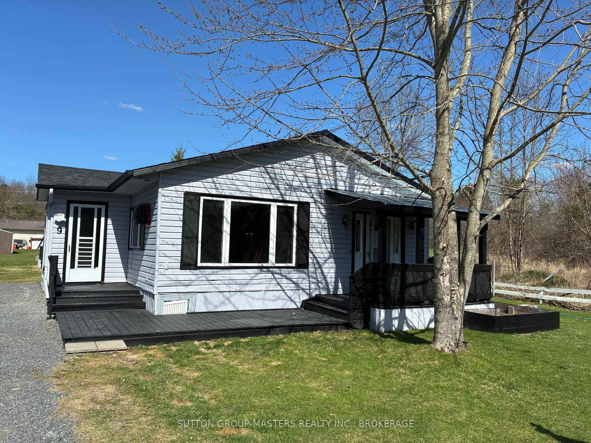 Photo 1 of 9 Patterson Boulevard, Rideau Lakes, Rideau Lakes (South Crosby) Twp — HOMEH