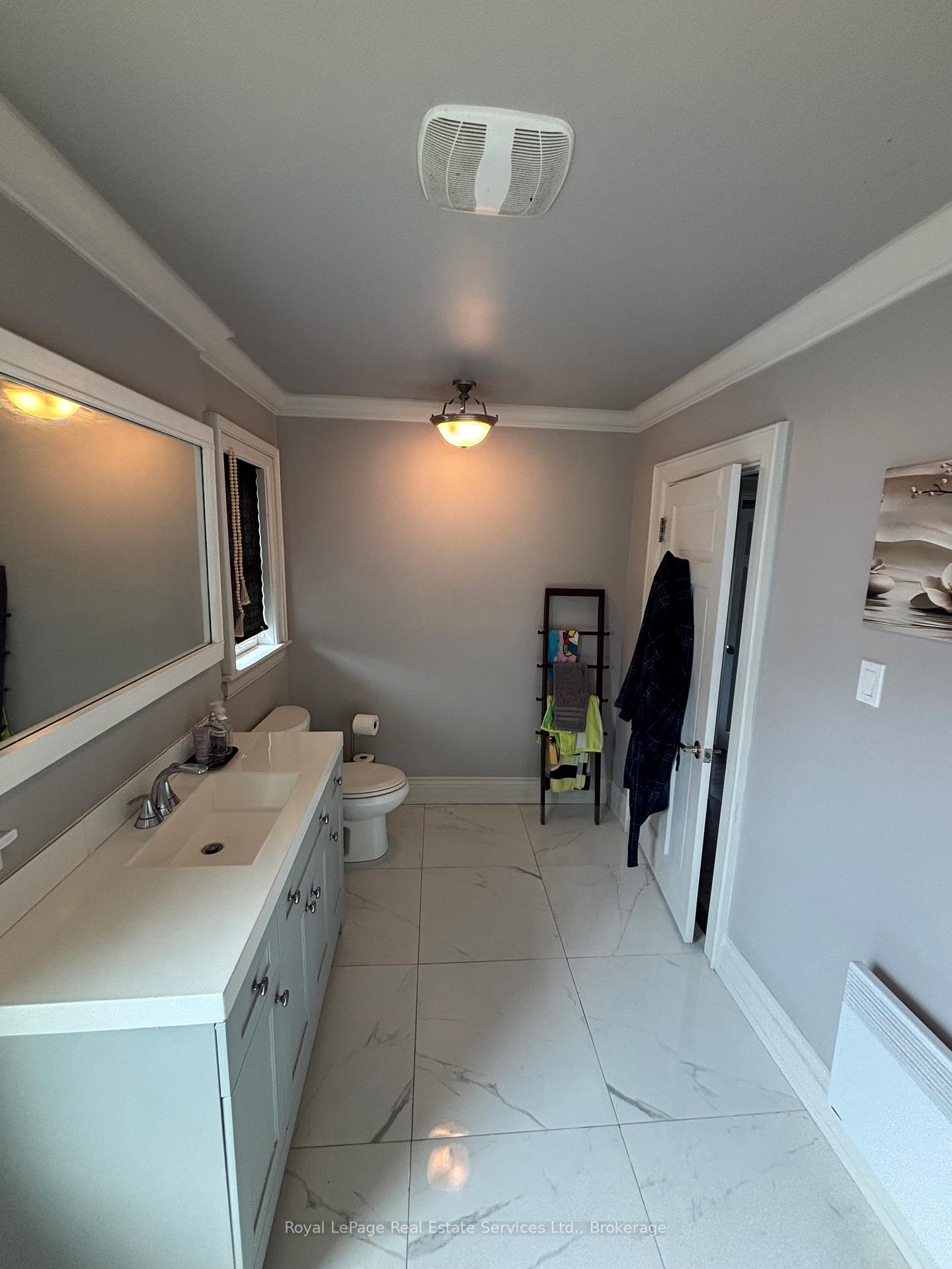 Photo 14 of 25 Isabel Street, Port Colborne, Sugarloaf — HOMEH