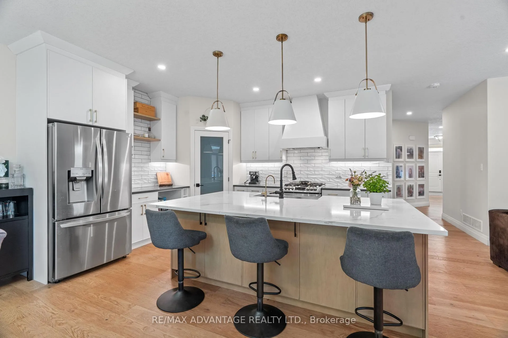 Photo 8 of 94 Mill Pond Crescent, Thames Centre, Dorchester — HOMEH