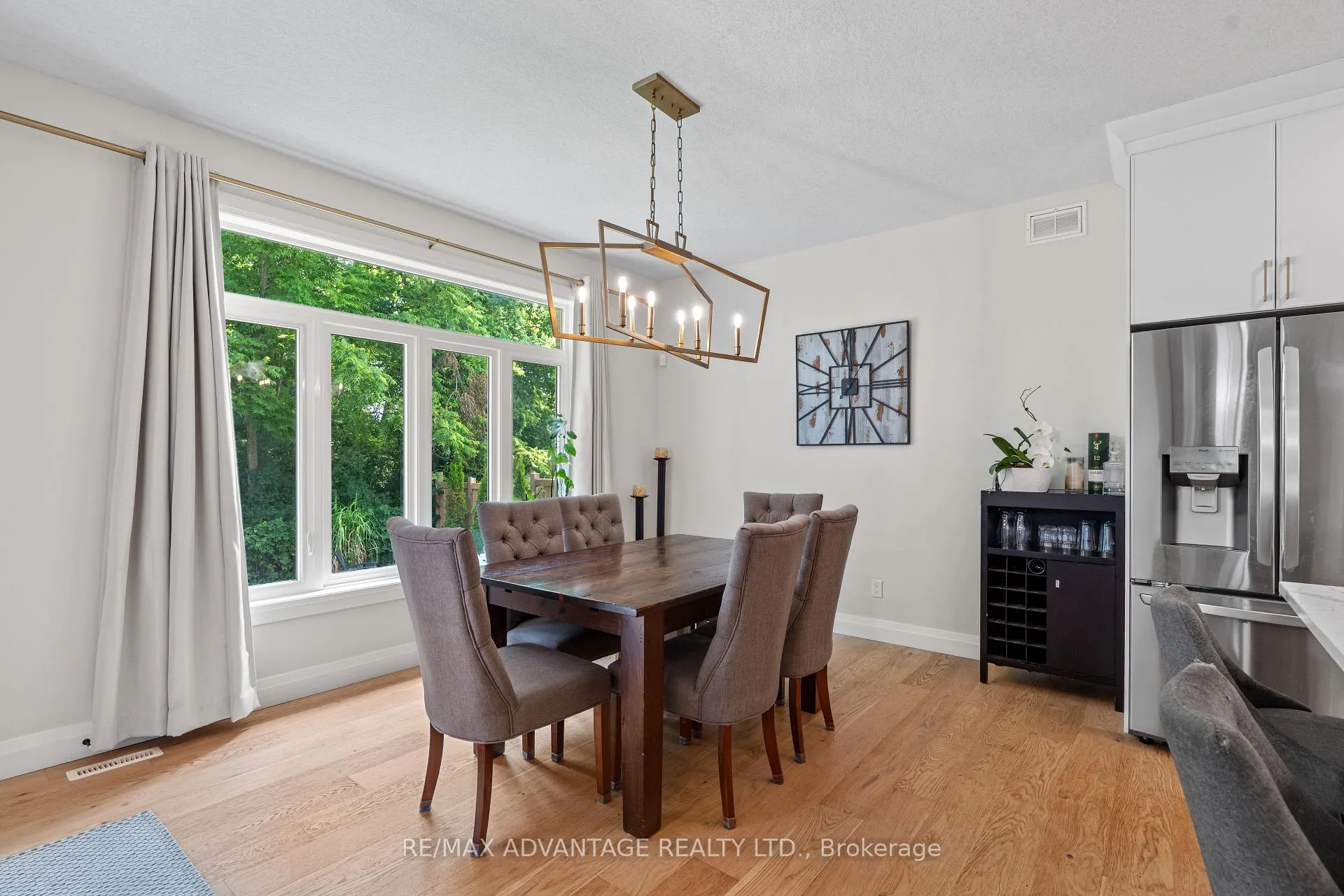 Photo 10 of 94 Mill Pond Crescent, Thames Centre, Dorchester — HOMEH