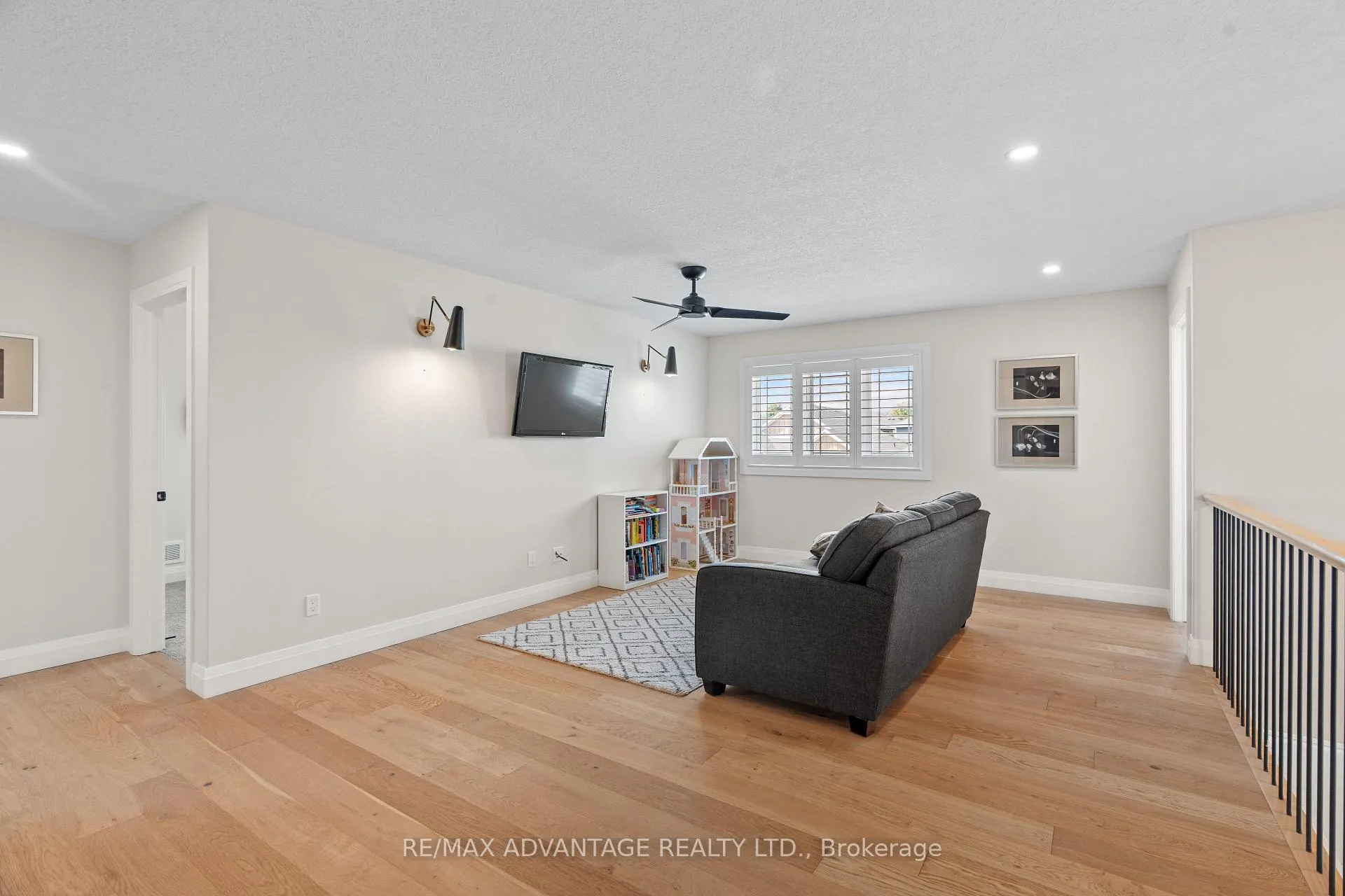 Photo 17 of 94 Mill Pond Crescent, Thames Centre, Dorchester — HOMEH