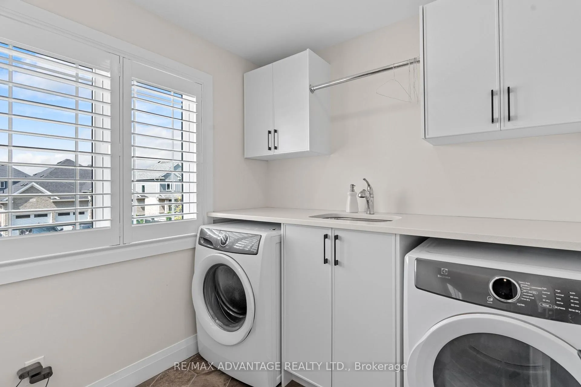 Photo 31 of 94 Mill Pond Crescent, Thames Centre, Dorchester — HOMEH