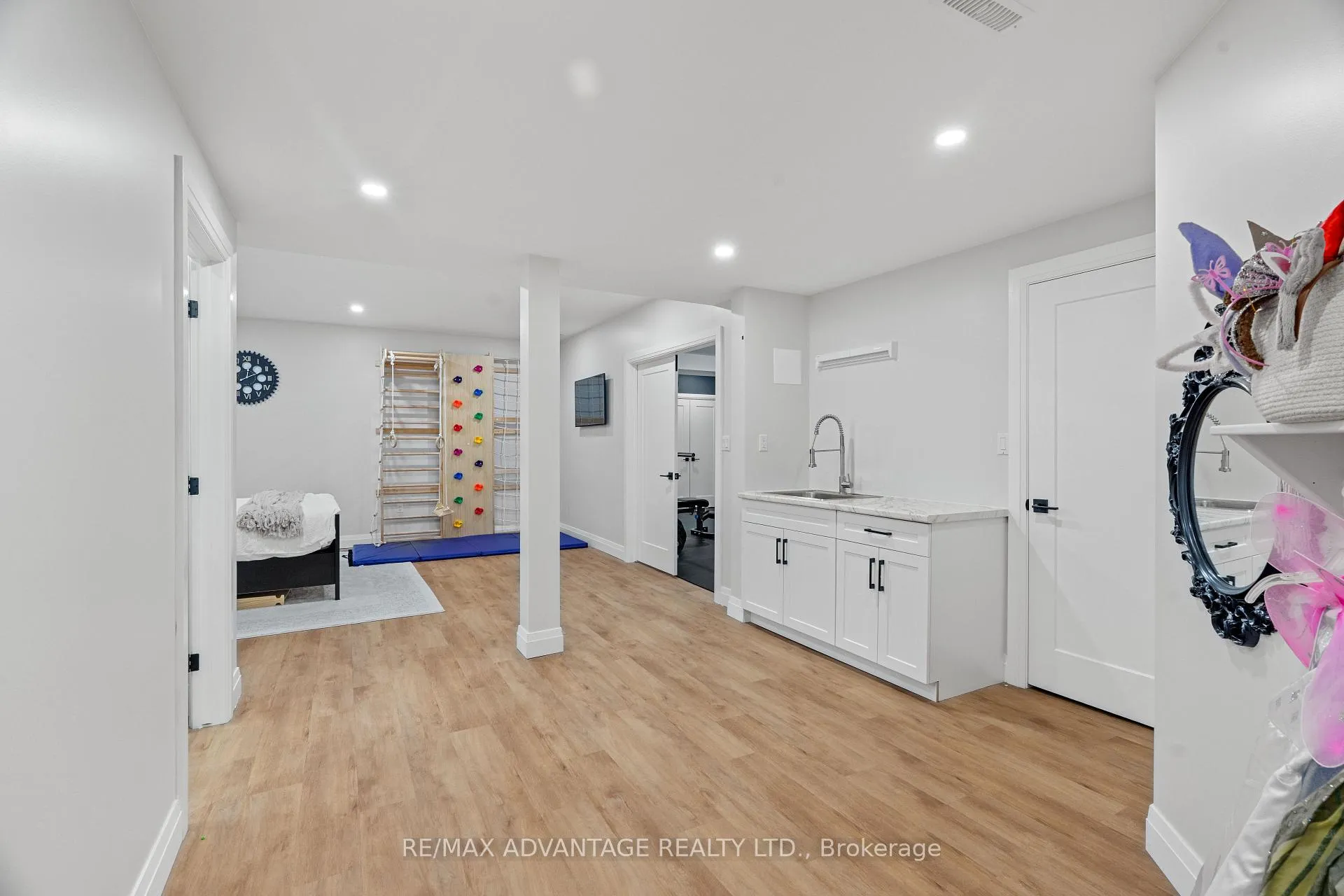 Photo 32 of 94 Mill Pond Crescent, Thames Centre, Dorchester — HOMEH