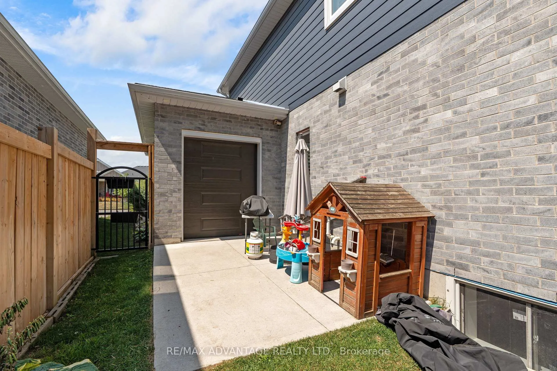 Photo 45 of 94 Mill Pond Crescent, Thames Centre, Dorchester — HOMEH