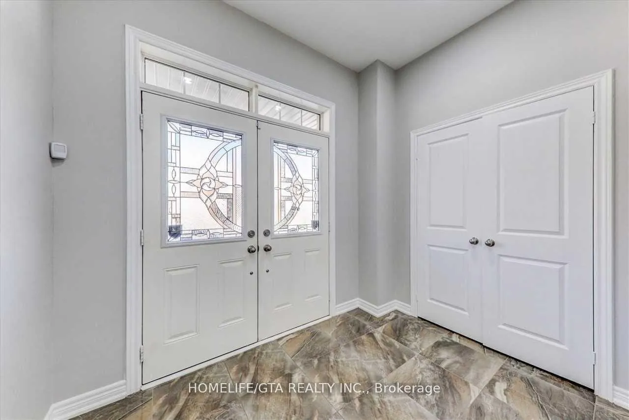 Photo 6 of 112 Elderslie Crescent, Vaughan, Kleinburg — HOMEH