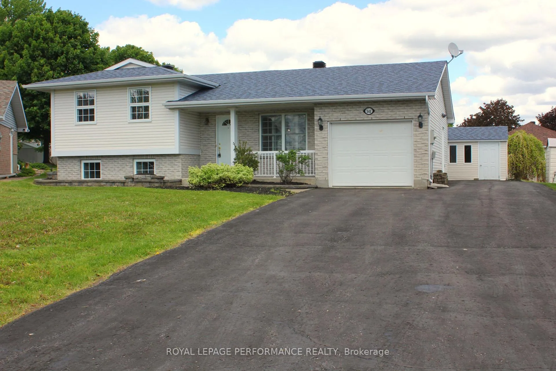 Photo 1 of 141 Markell Crescent, Cornwall — HOMEH