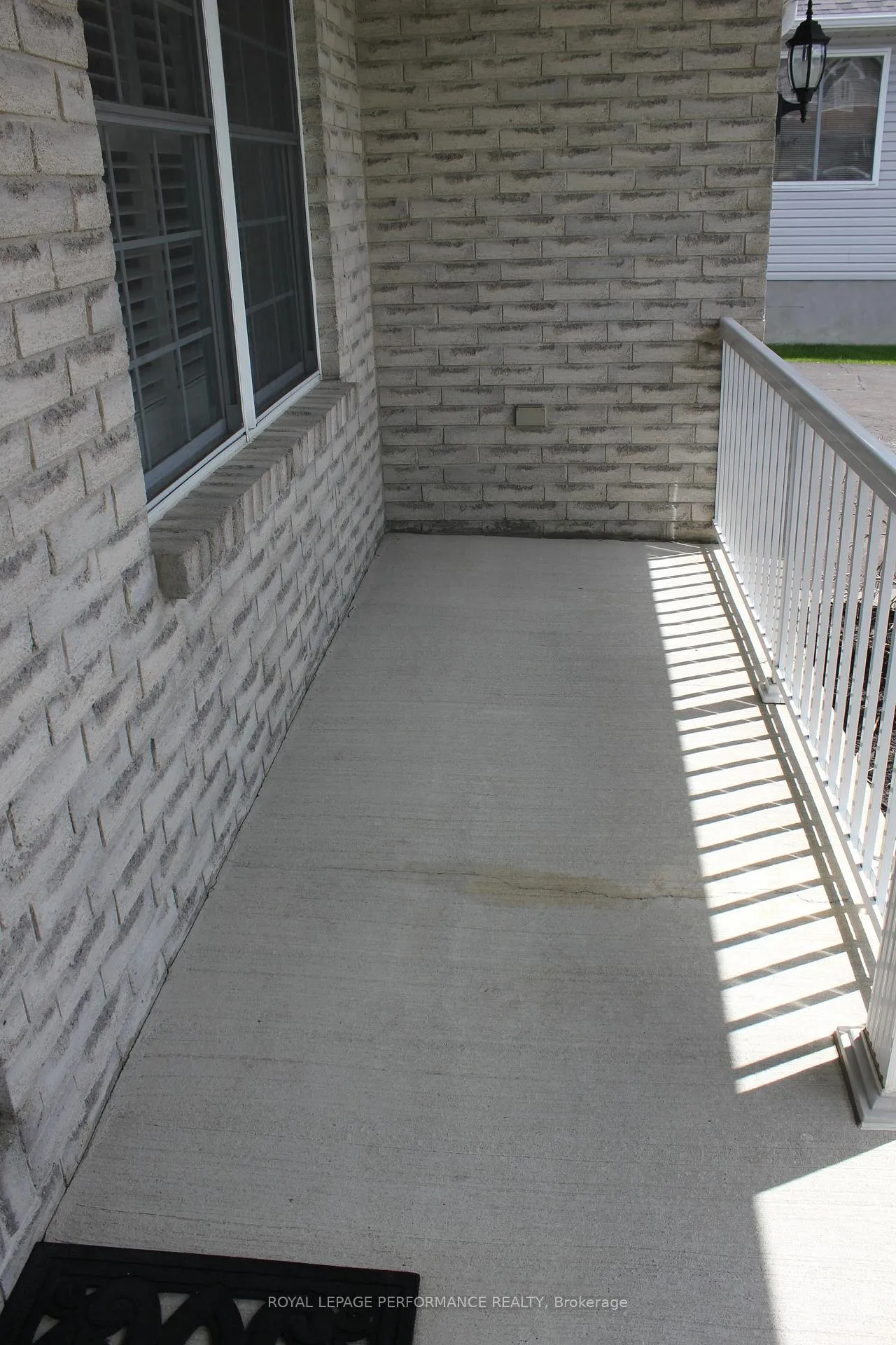 Photo 4 of 141 Markell Crescent, Cornwall — HOMEH