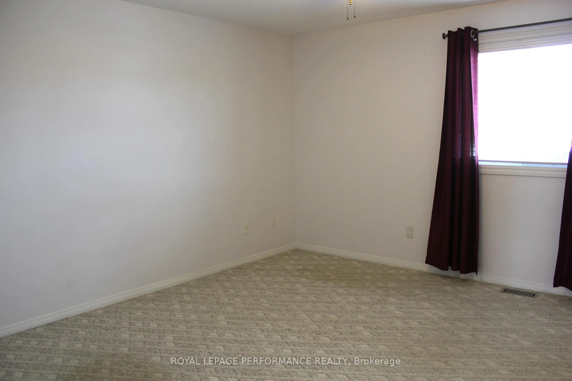 Photo 20 of 141 Markell Crescent, Cornwall — HOMEH
