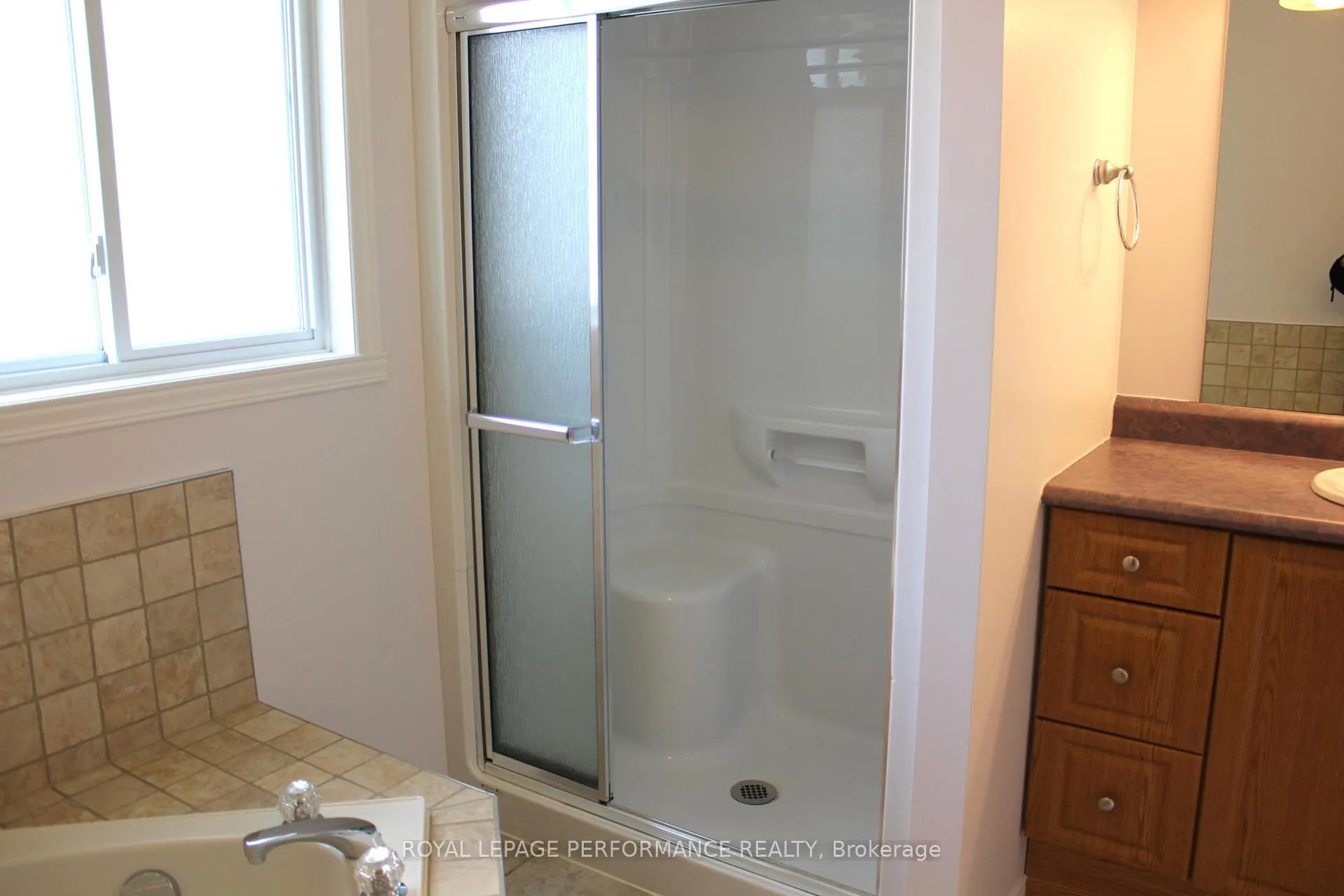 Photo 25 of 141 Markell Crescent, Cornwall — HOMEH