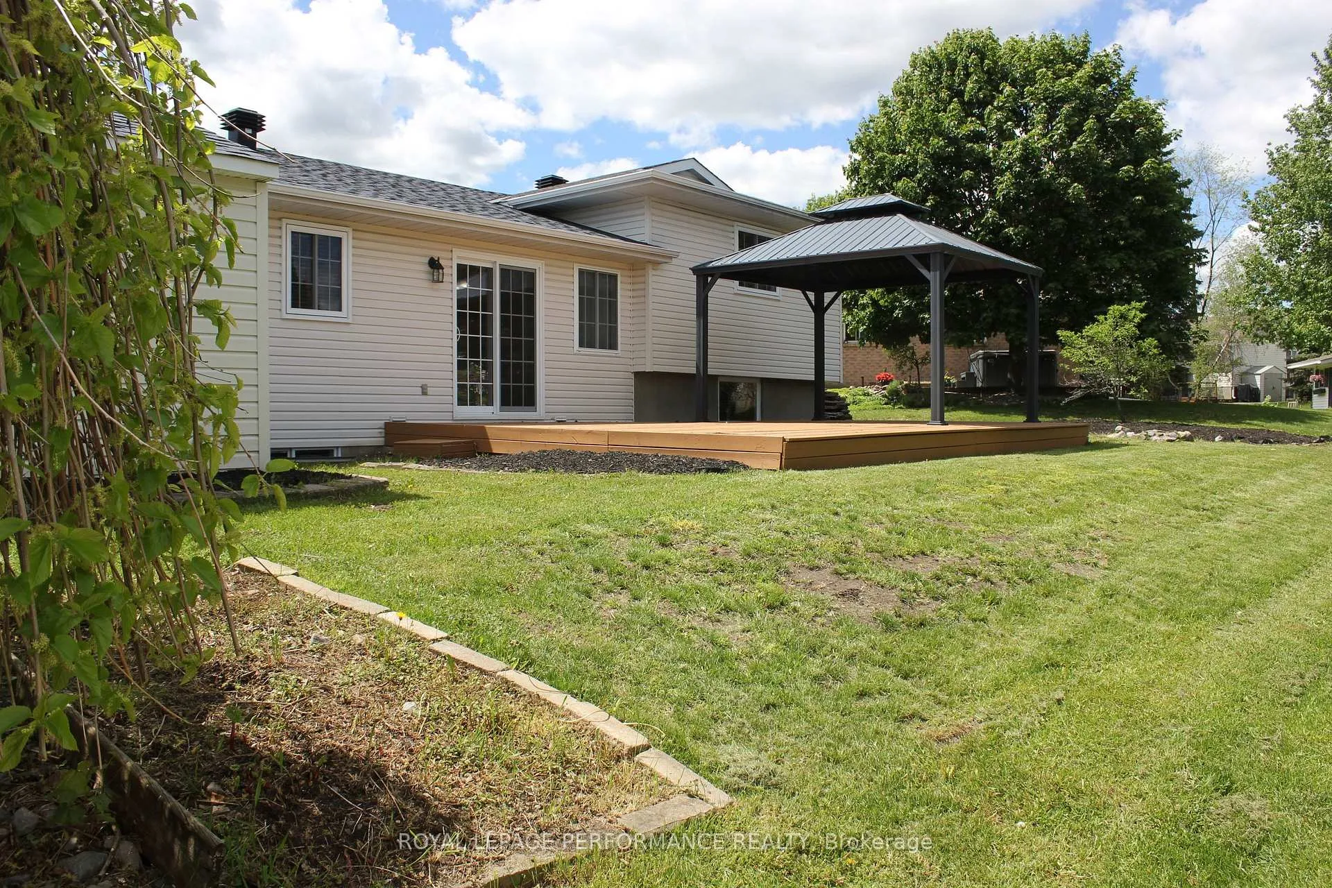 Photo 47 of 141 Markell Crescent, Cornwall — HOMEH