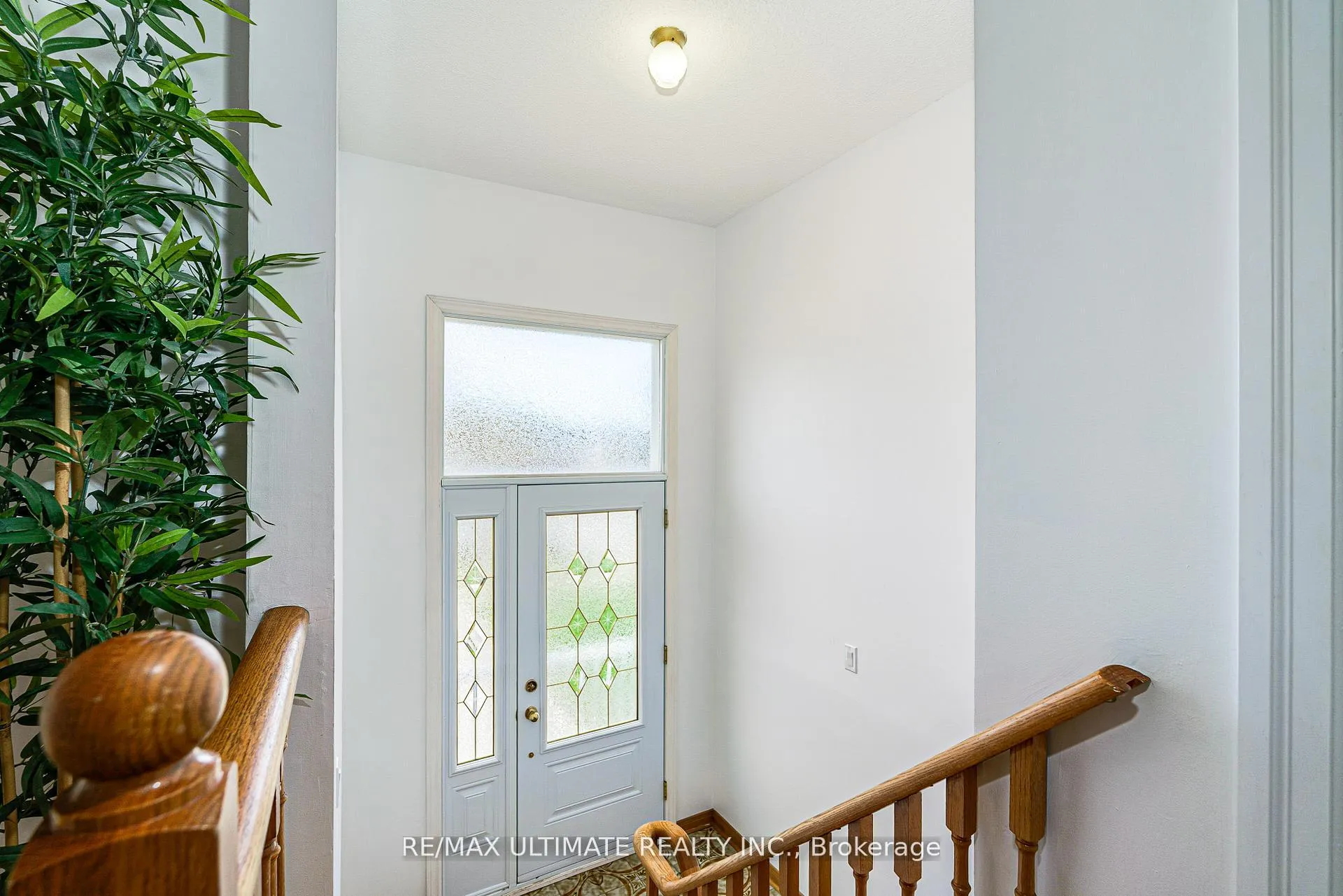 Photo 2 of 196 Meadows Boulevard, Mississauga, Rathwood — HOMEH