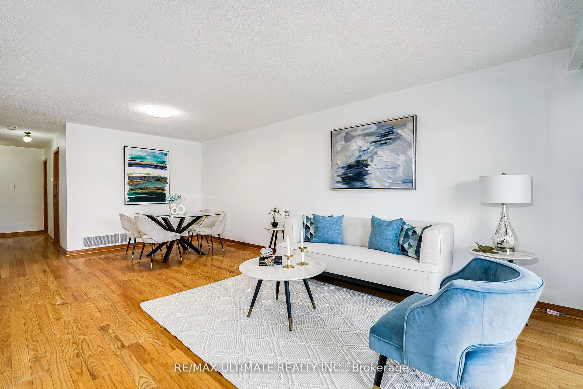 Photo 4 of 196 Meadows Boulevard, Mississauga, Rathwood — HOMEH