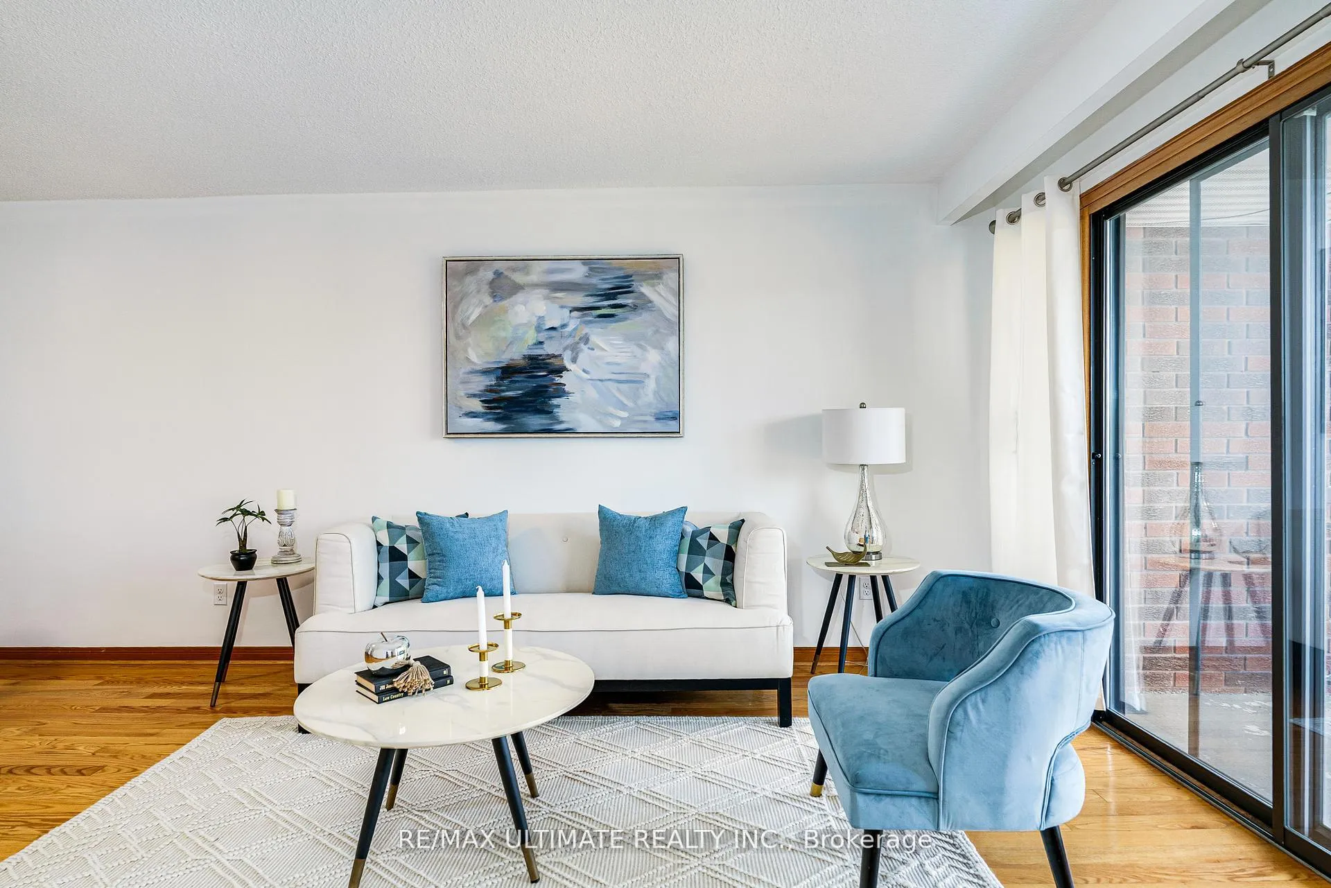 Photo 5 of 196 Meadows Boulevard, Mississauga, Rathwood — HOMEH